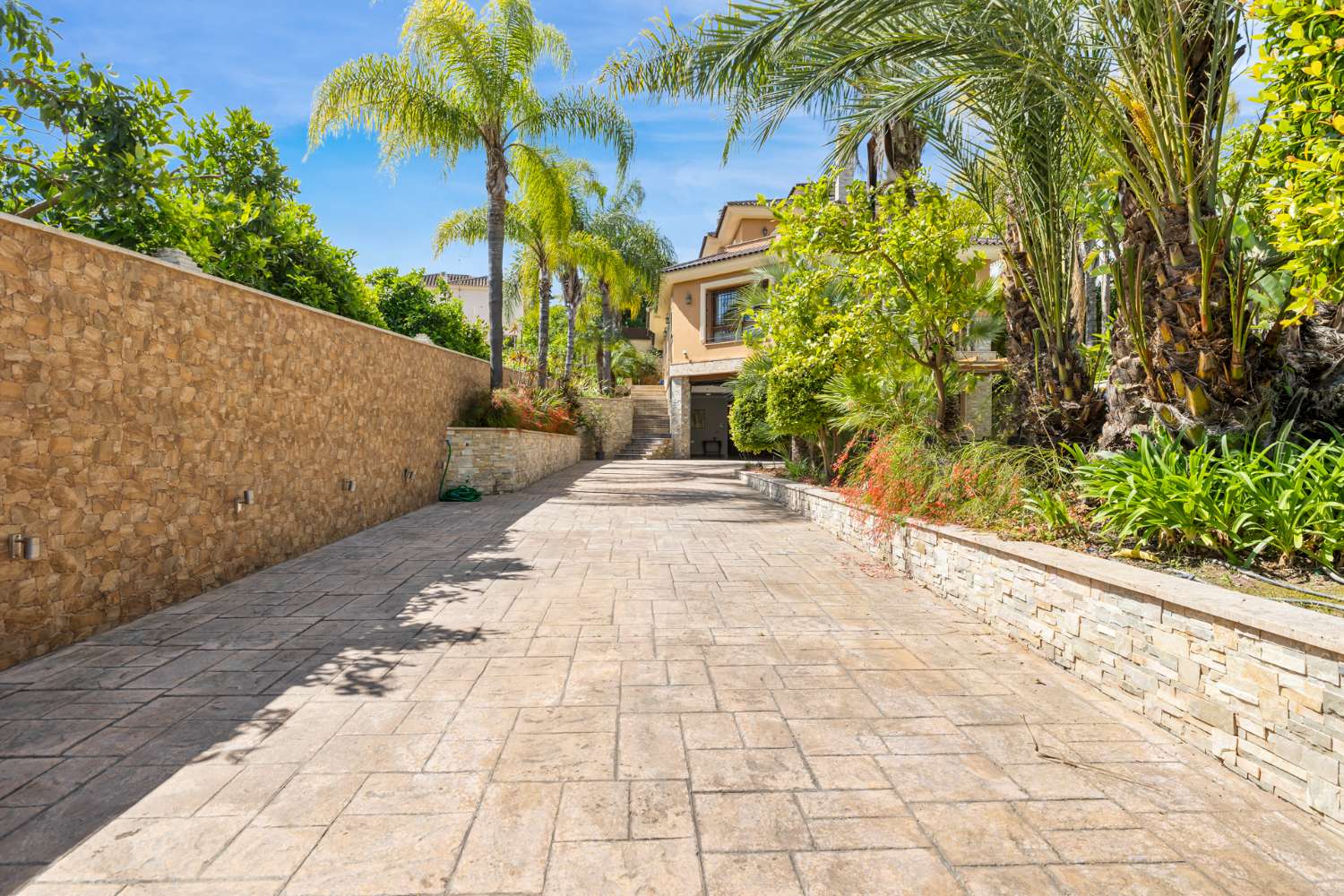 IMPRESIONANTE VILLA DE LUJO ALHAURÍN DE LA TORRE