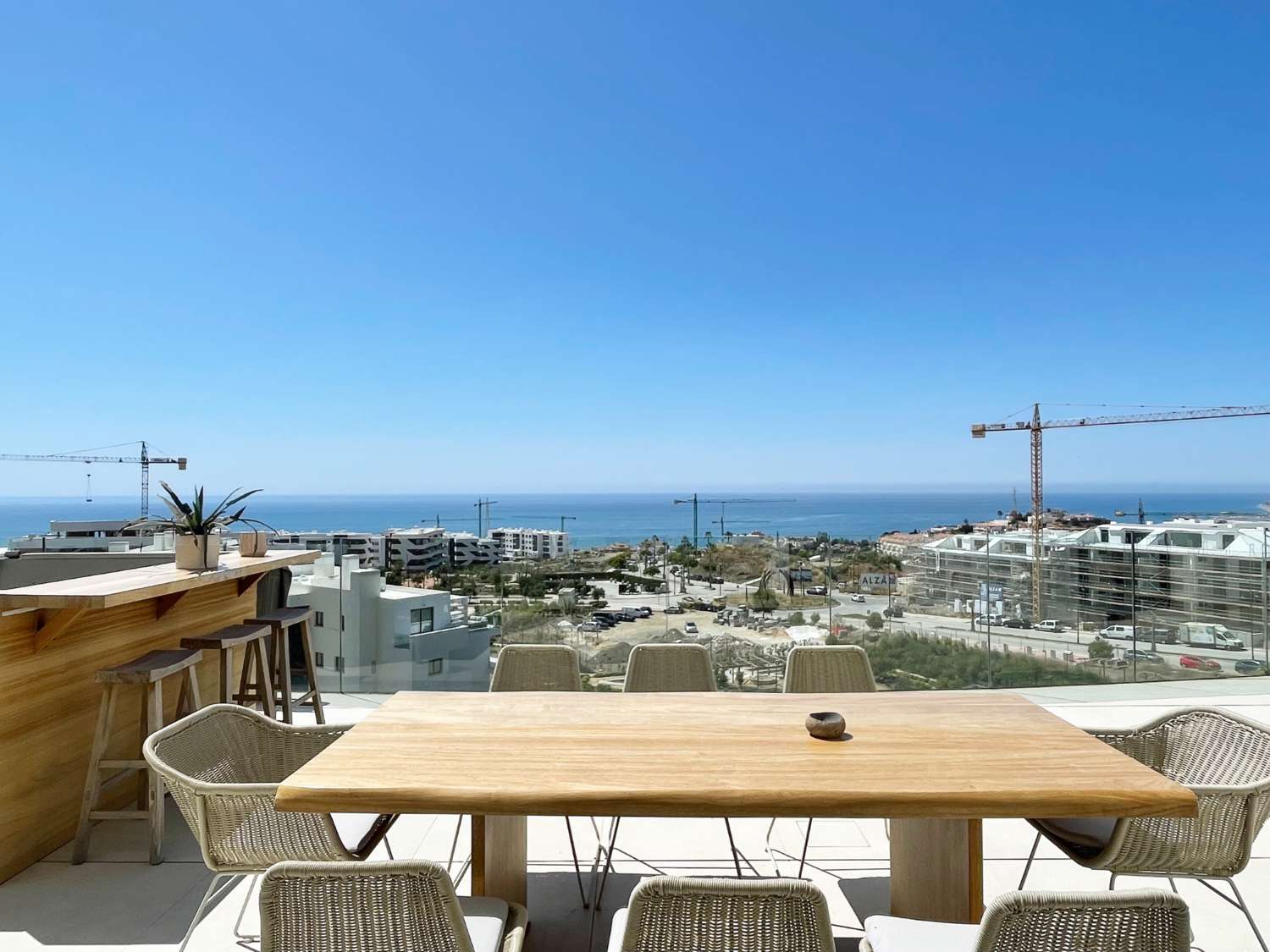 Kattohuoneisto myynnissä El Higuerón (Fuengirola)