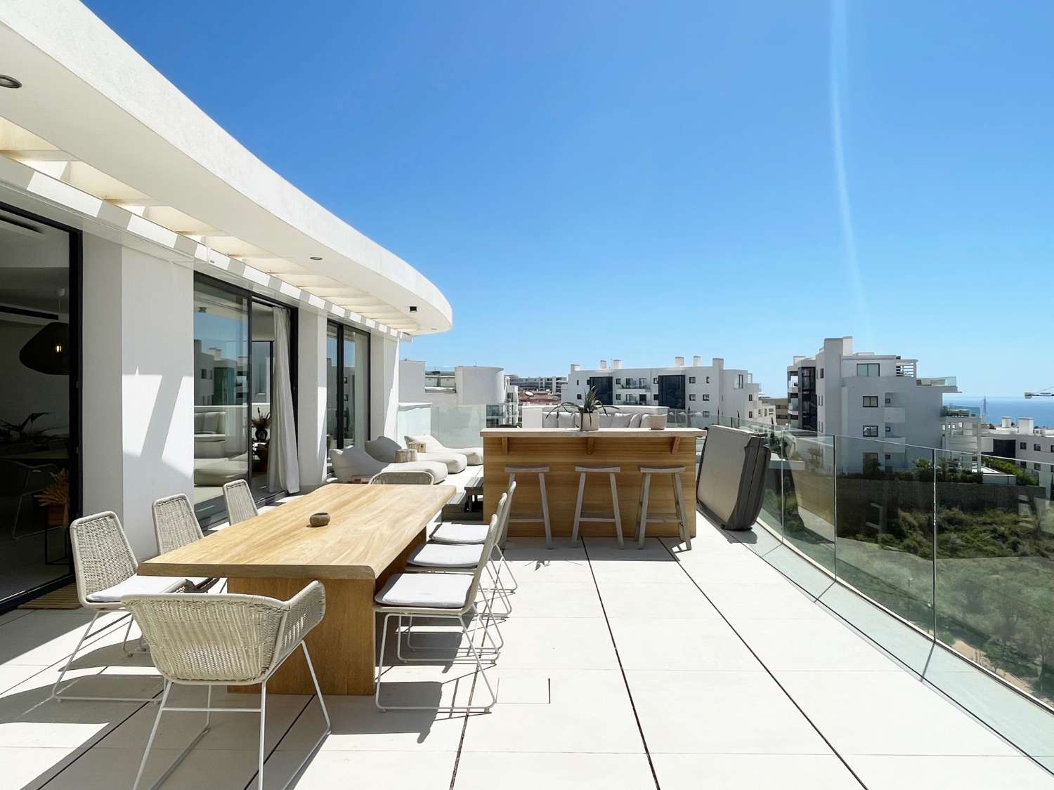 Kattohuoneisto myynnissä El Higuerón (Fuengirola)