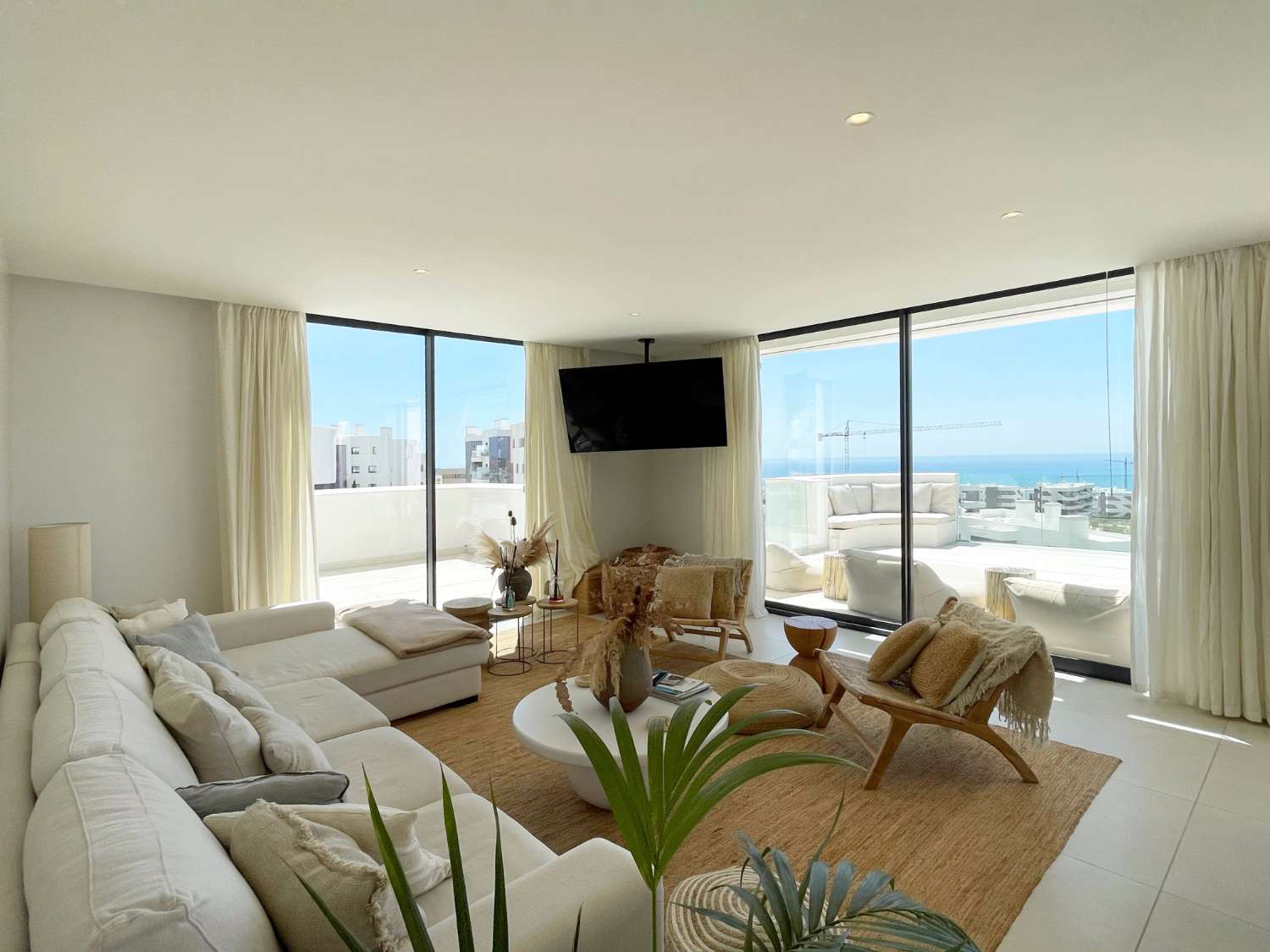 Kattohuoneisto myynnissä El Higuerón (Fuengirola)