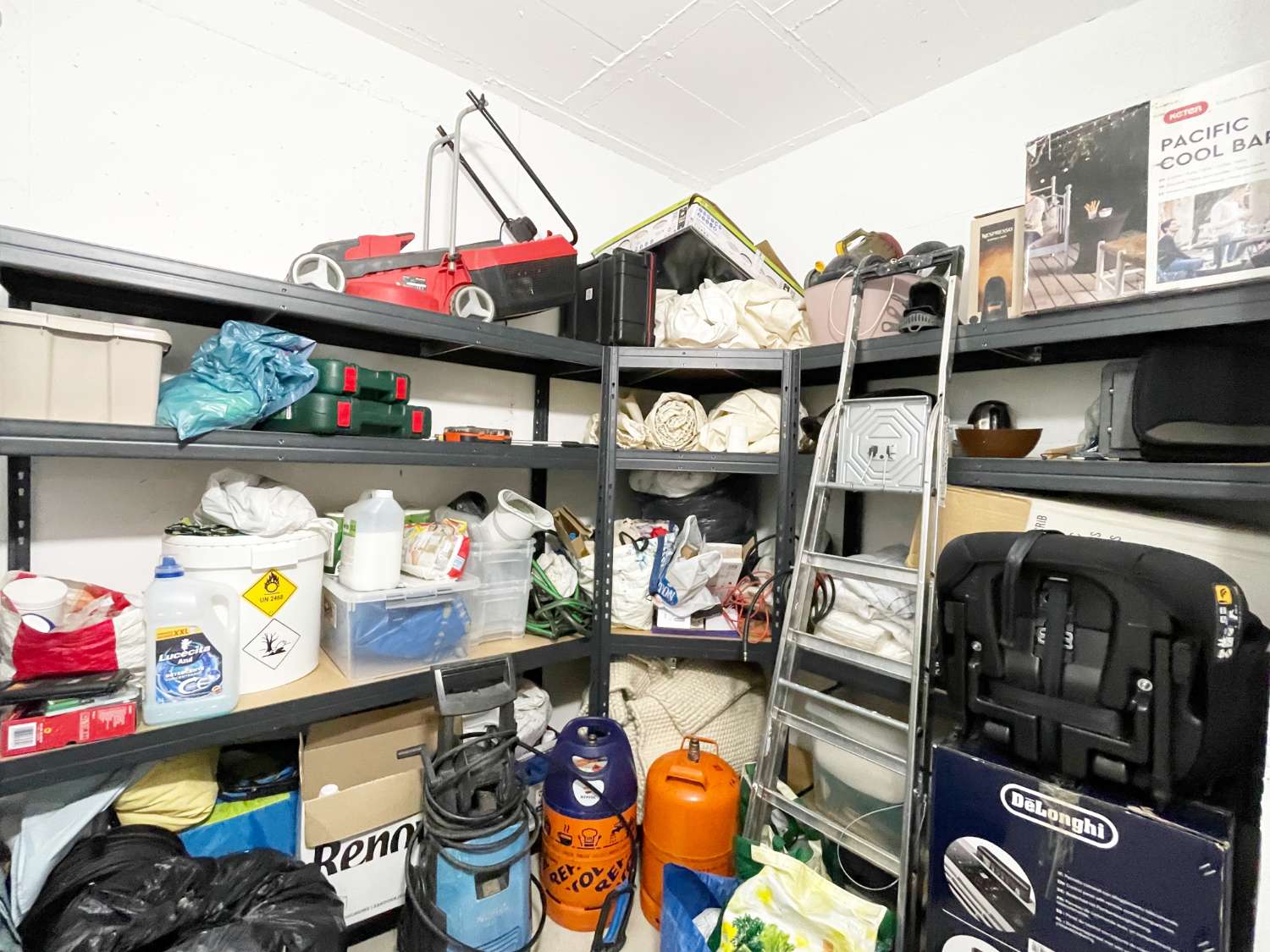 Kattohuoneisto myynnissä El Higuerón (Fuengirola)