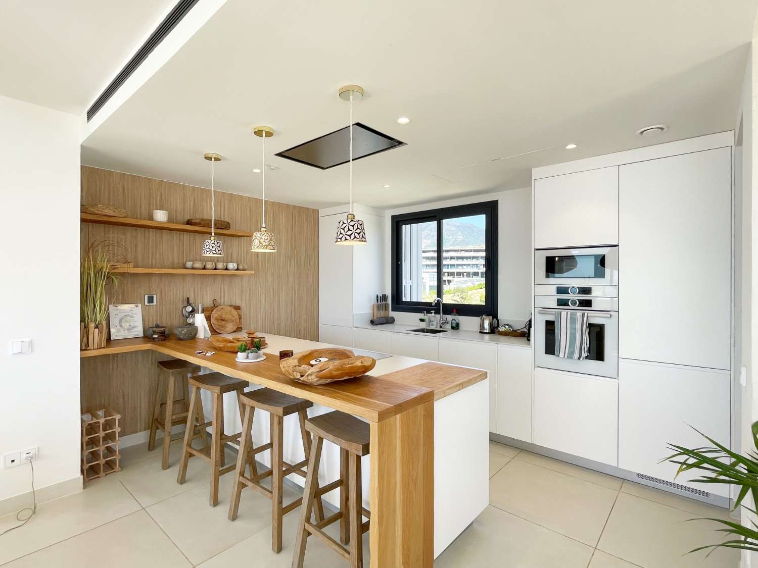 Kattohuoneisto myynnissä El Higuerón (Fuengirola)