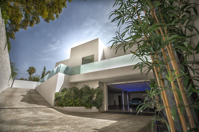 House for sale in Estepona