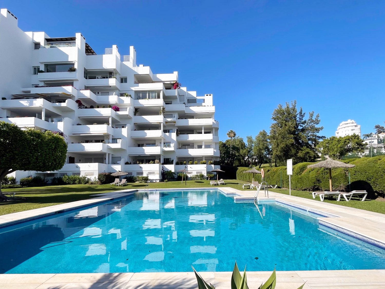 Piso Elegante, 1ª Línea Golf, Terraza, Piscina