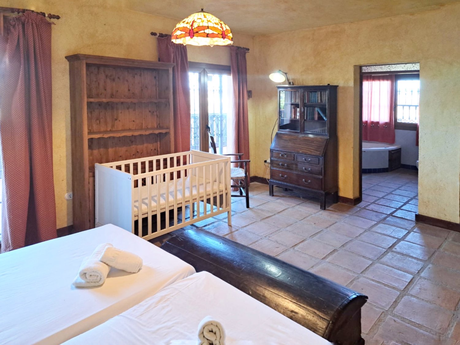 Villa con Piscina en Finca Rústica
