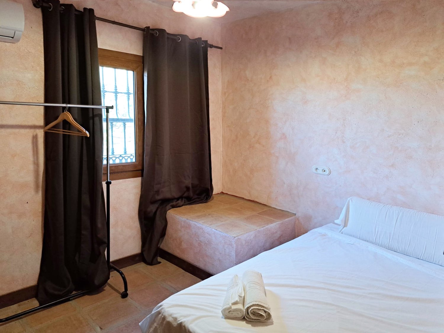 Villa con Piscina en Finca Rústica