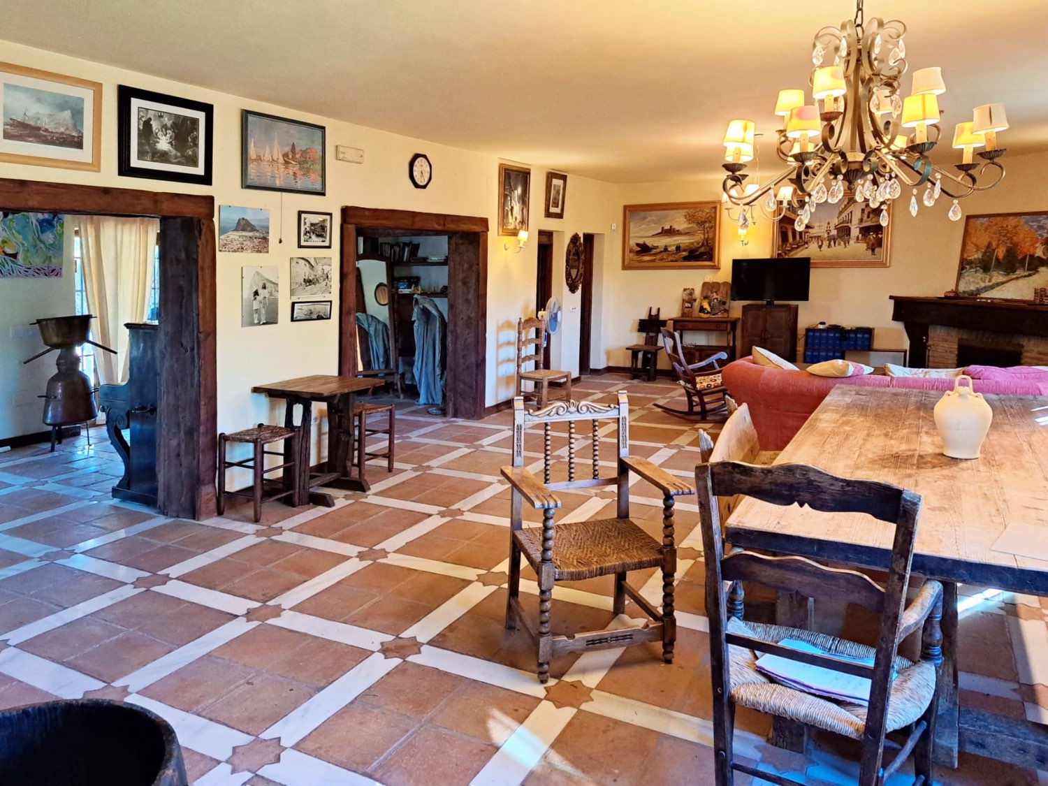 Villa con Piscina en Finca Rústica