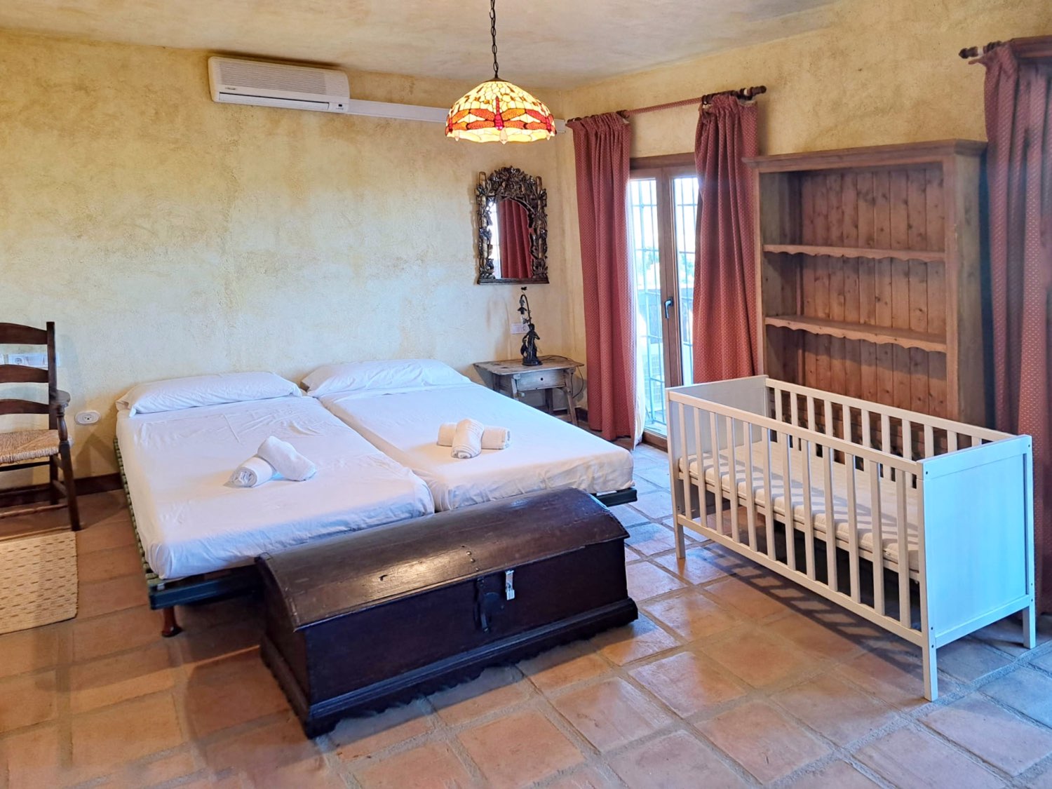 Villa con Piscina en Finca Rústica