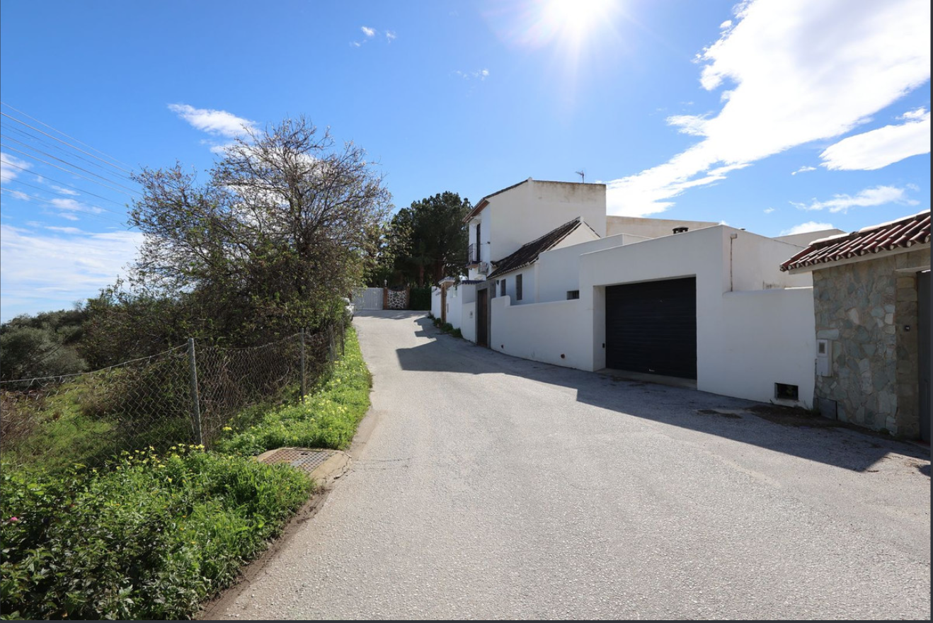 Parcela Urbana-Zona Lew Hoad-La Loma-Vista Mar