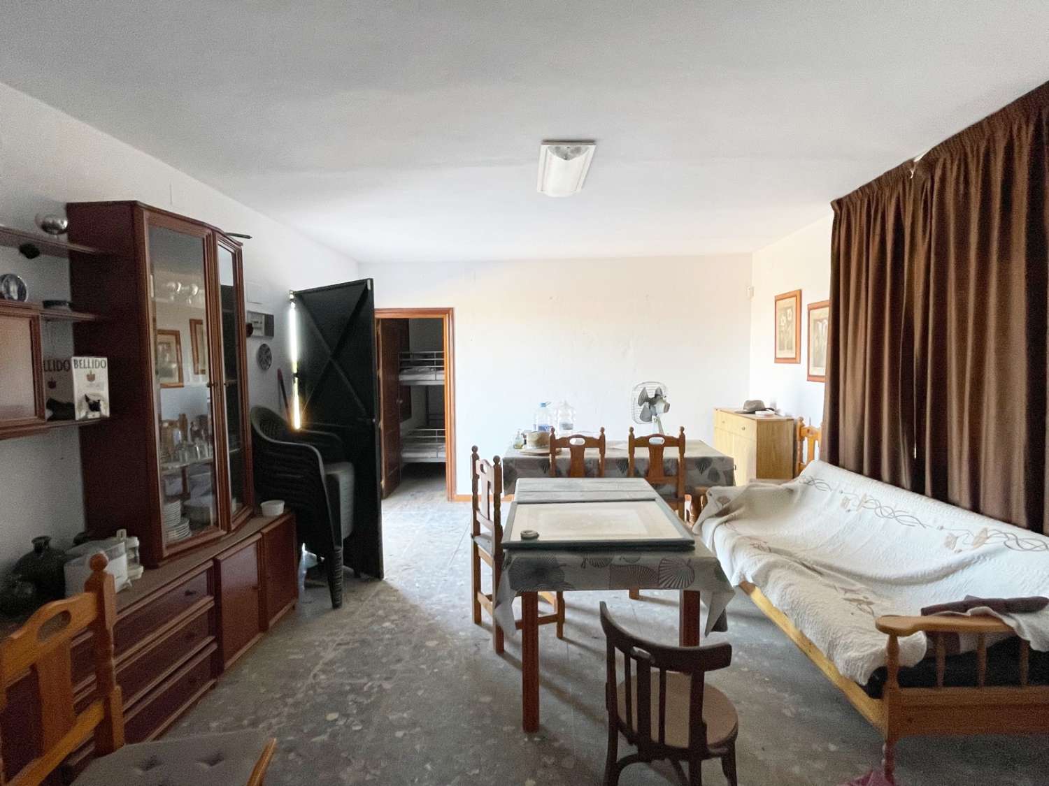 Finca rústica con Casa registrada en La Cala de Mijas, 14.000m2, agua y luz, pozo legalizado, aljibe.