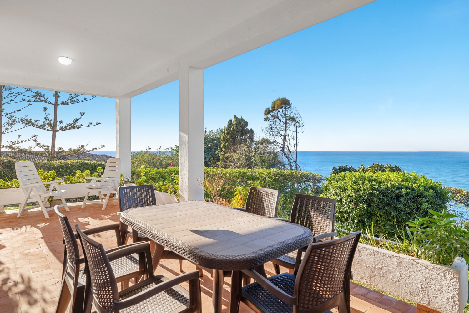 Villa independiente, piscina y jardín, 3 minutos de la playa, orientación oeste, terraza 58m2