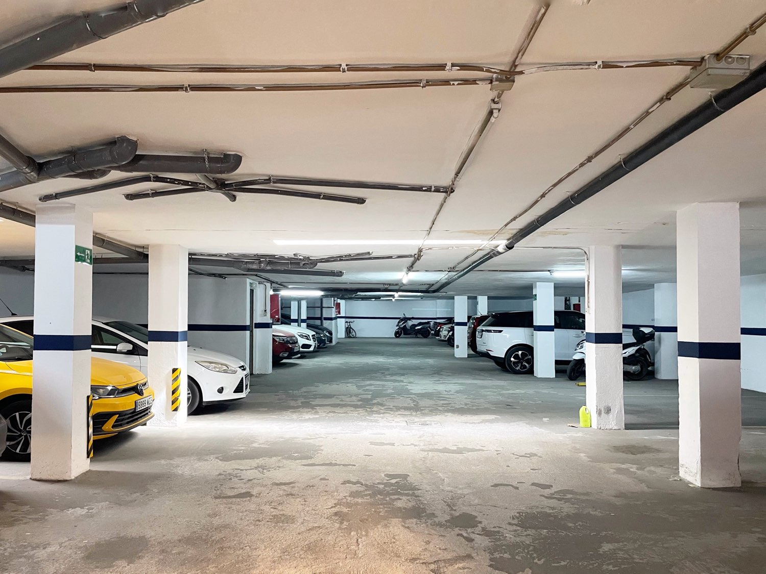 Piso con Piscina, Parking y Solarium