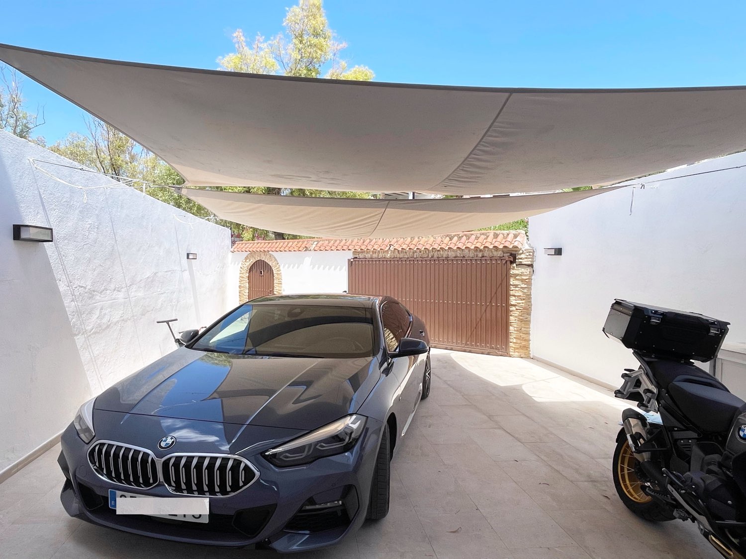 Adosado, Piscina, Bbq, placas solares.