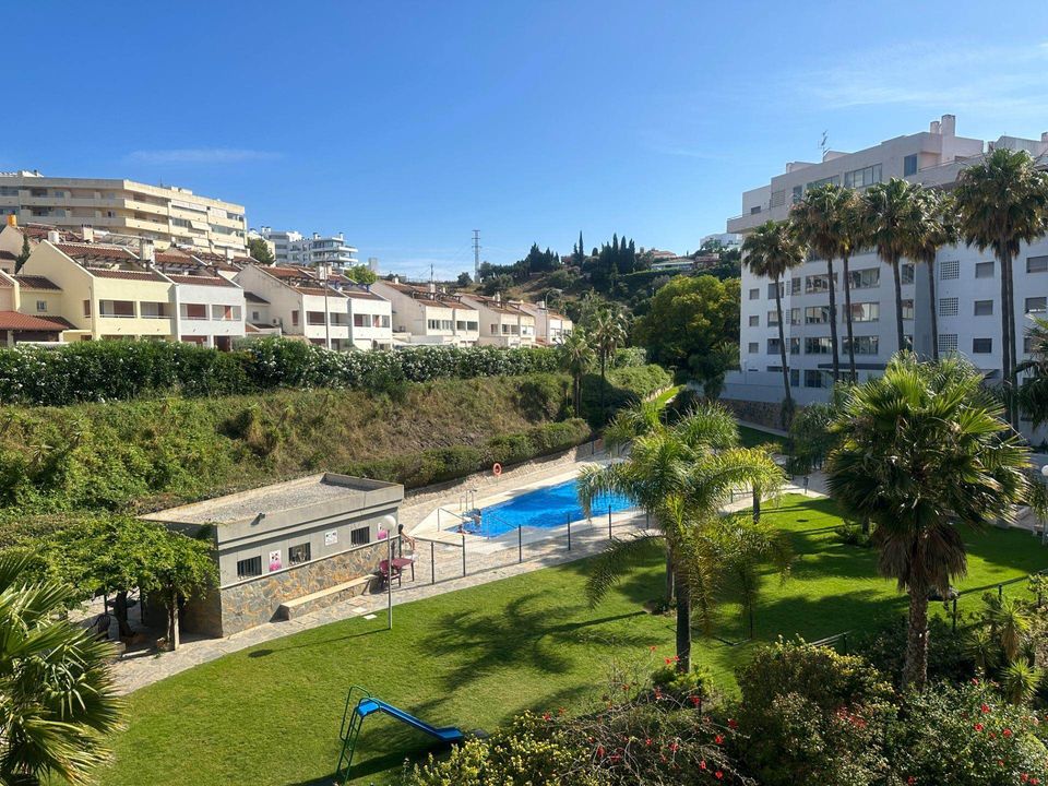 PISO EN VENTA, FUENGIROLA - URB MIRAMAR