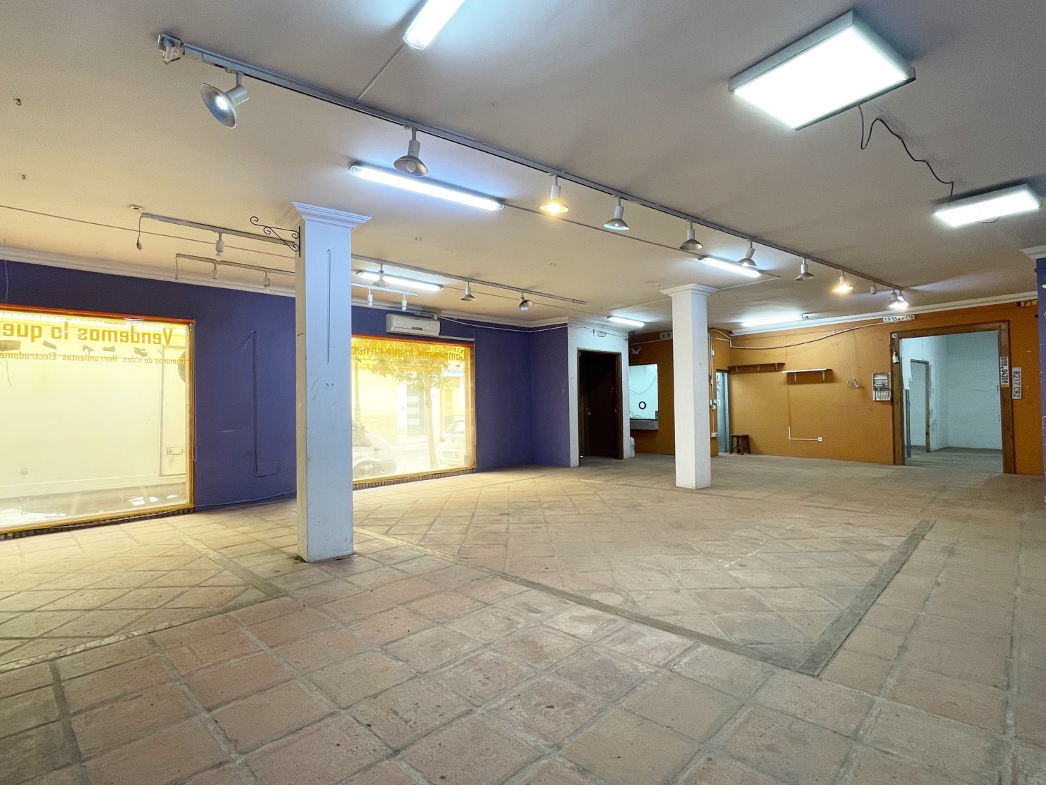 Business local for rent in Las Lagunas (Mijas)