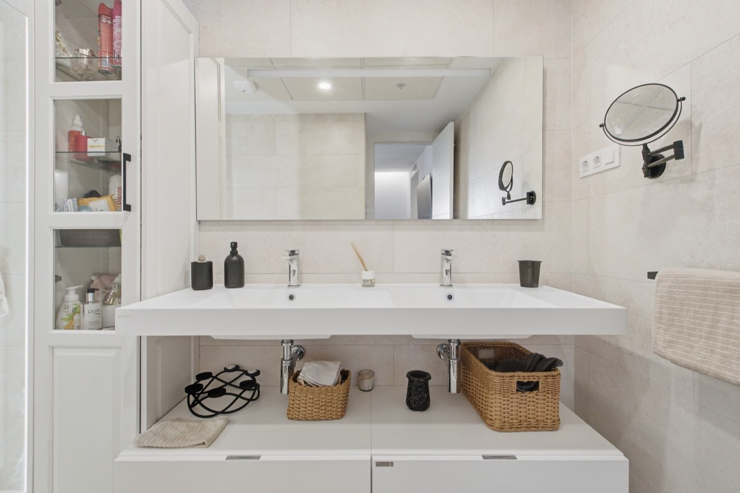 Piso Lujo, Junto al Mar, Piscina, 2 Parking, Trastero.