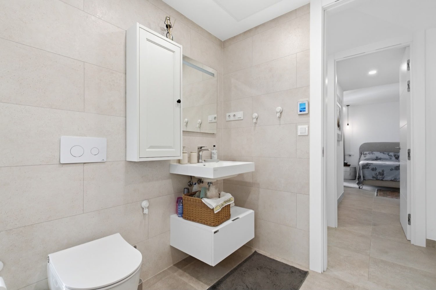 Piso Lujo, Junto al Mar, Piscina, 2 Parking, Trastero.