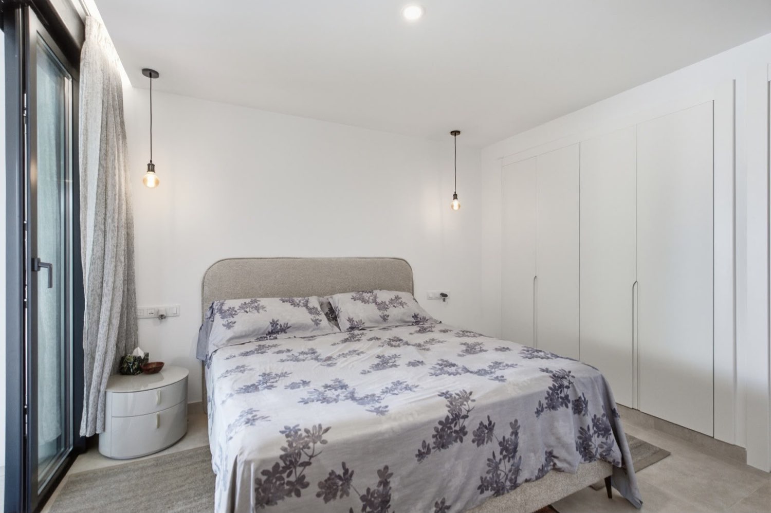Piso Lujo, Junto al Mar, Piscina, 2 Parking, Trastero.