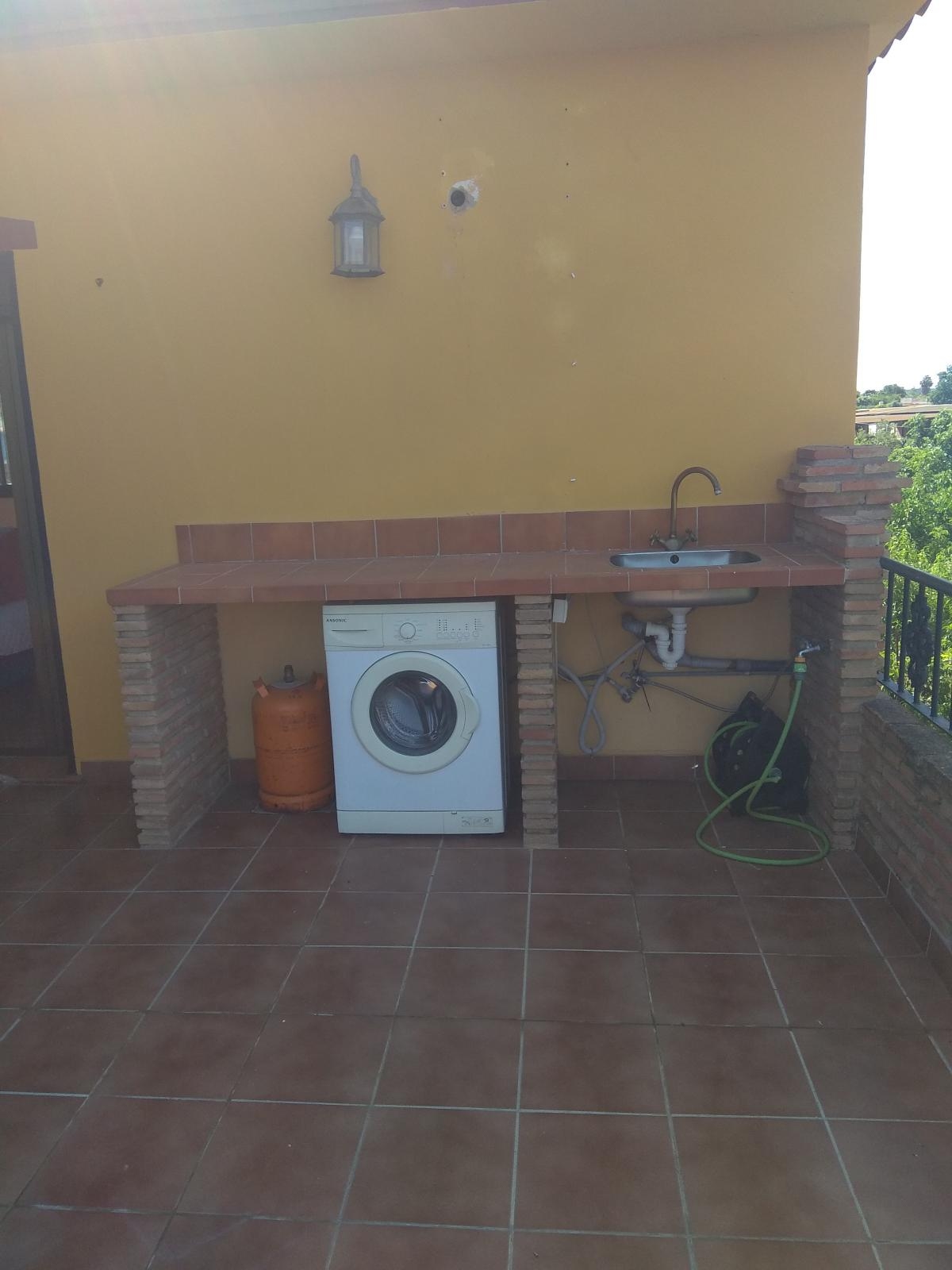 APARTAMENTO DOS DORMITORIOS EN MIJAS SOTA