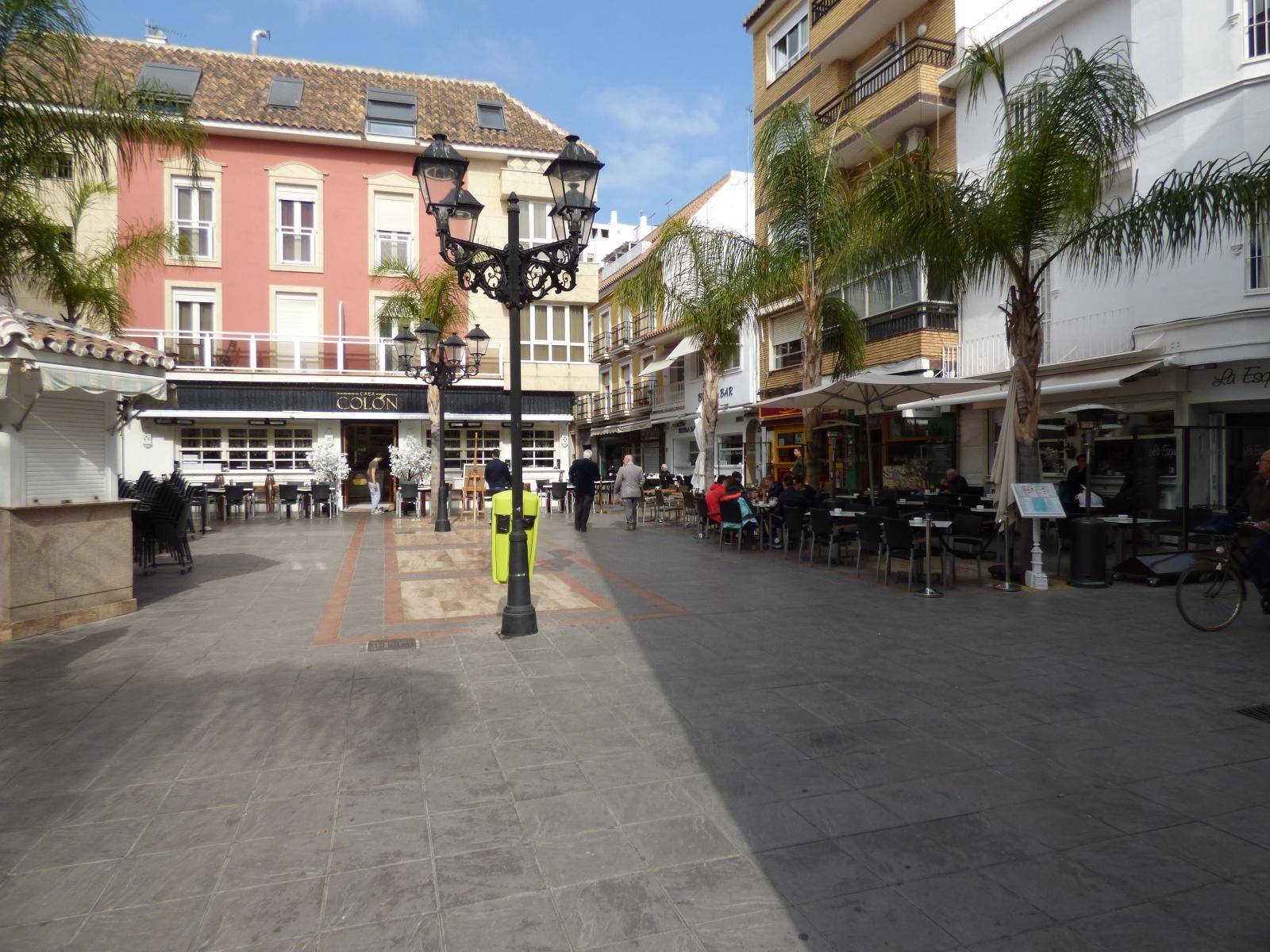 CÉNTRICO LOCAL SÓTANO, DE 350 METROS CUADRADOS DIÁFANO EN FUENGIROLA