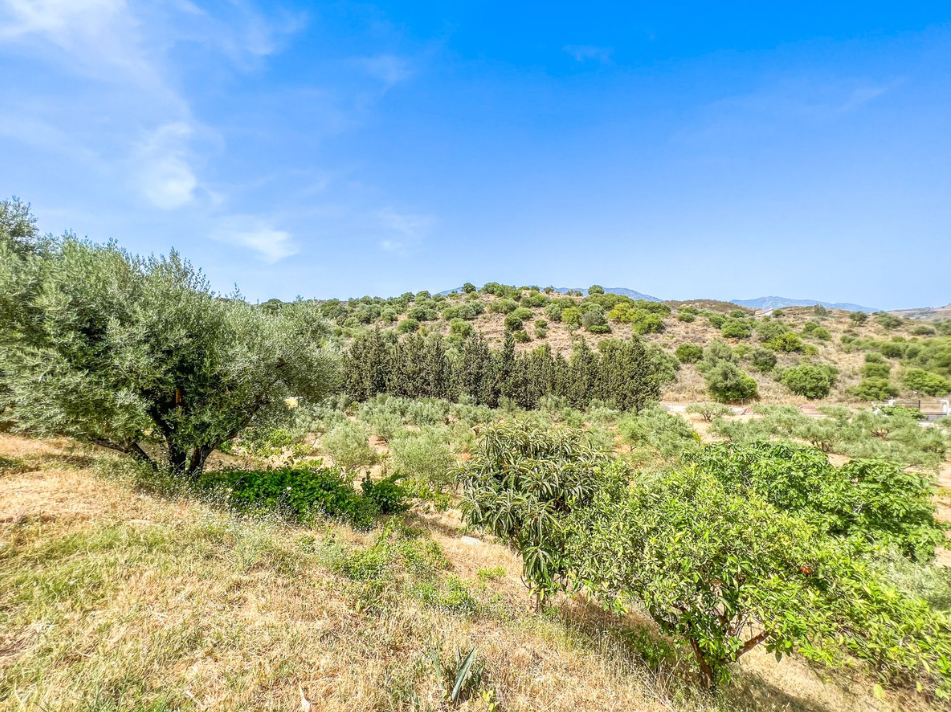 Parcel til salg i Valtocado - La Alquería - La Atalaya (Mijas)