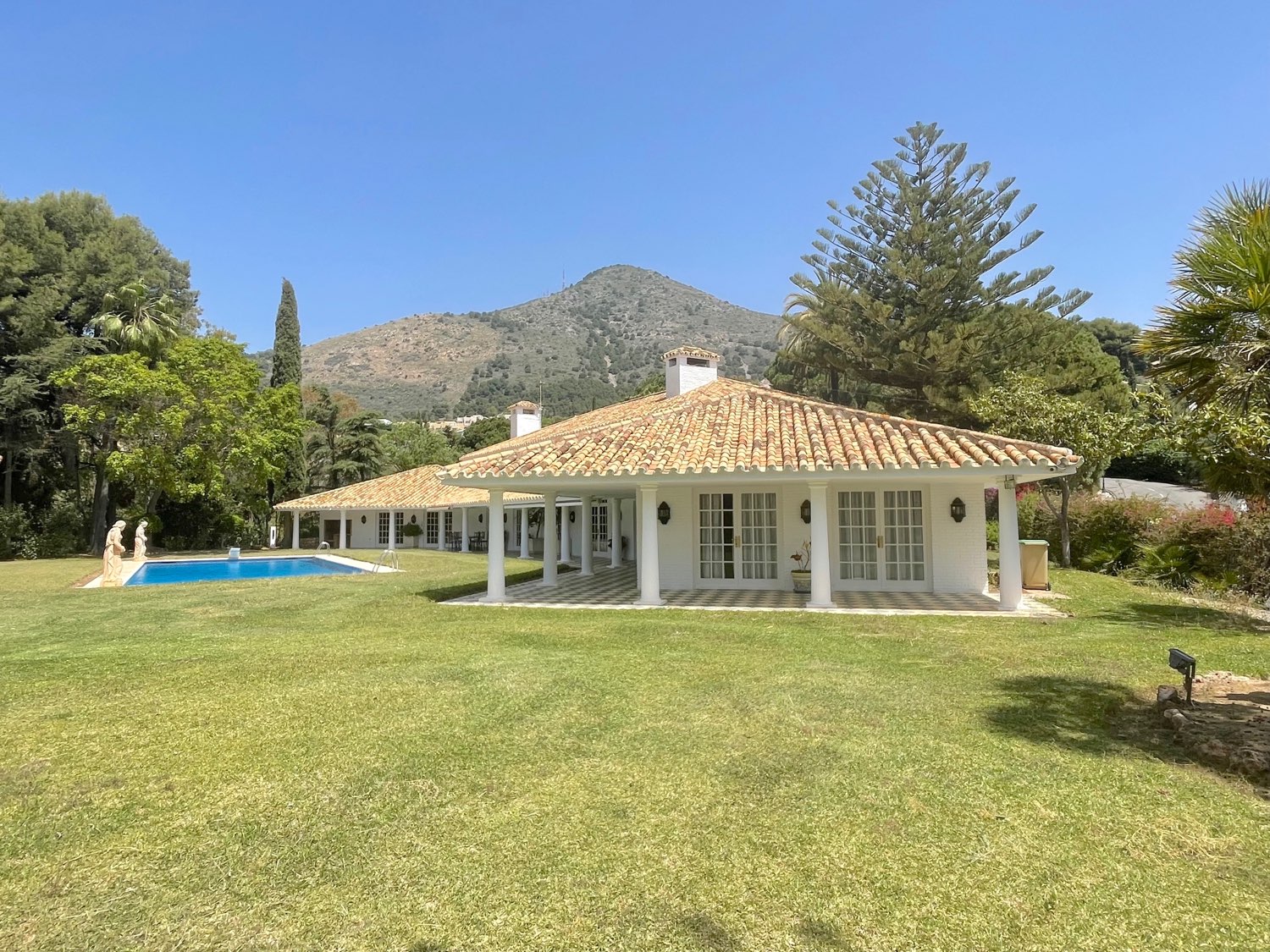 Villa til salg i El Higuerón - Capellanía (Benalmádena)