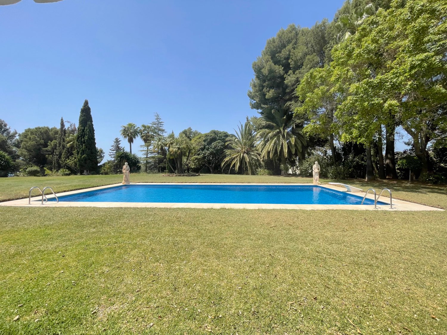 Villa til salg i El Higuerón - Capellanía (Benalmádena)