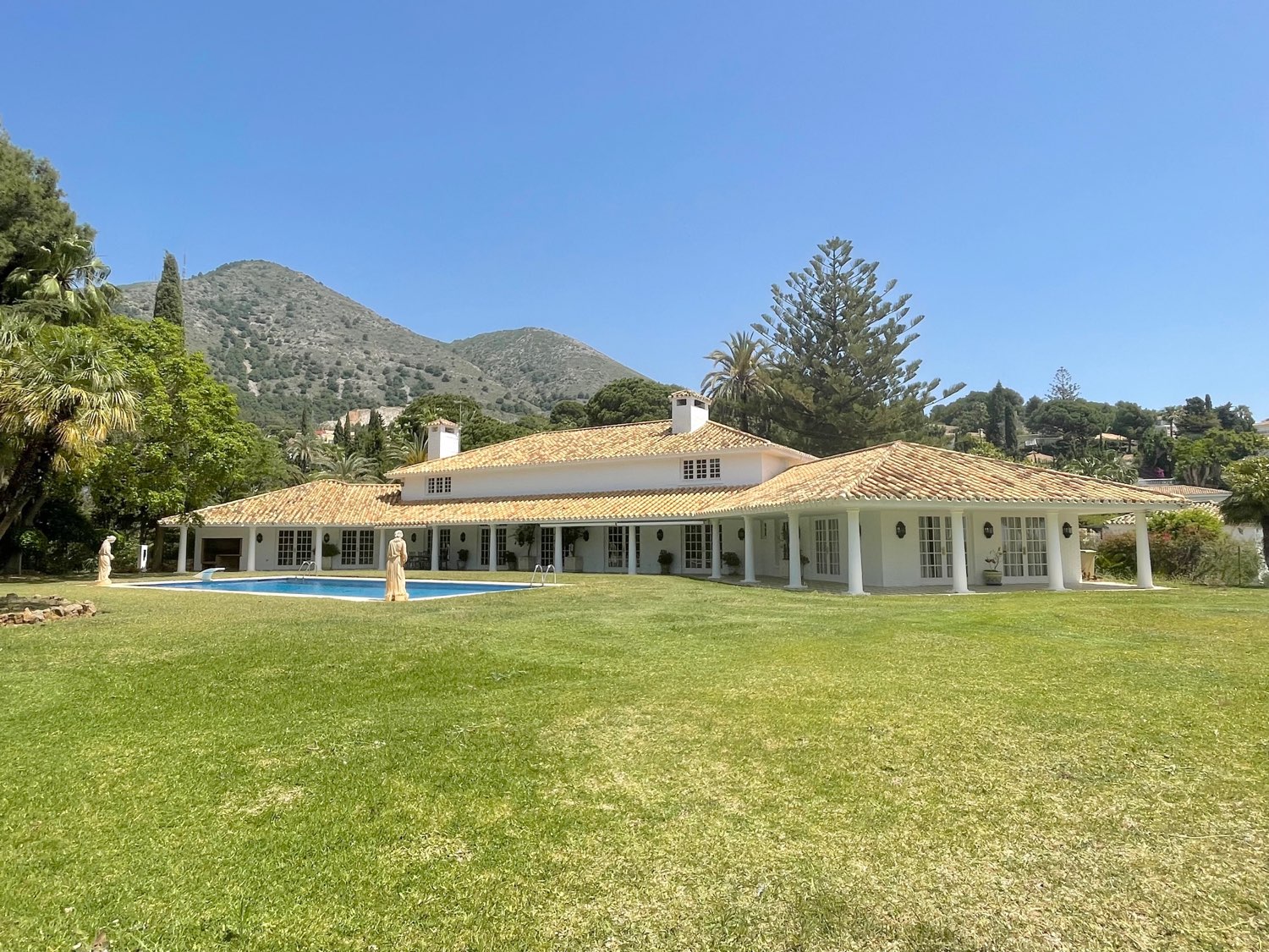 Chalet for sale in El Higuerón - Capellanía (Benalmádena)