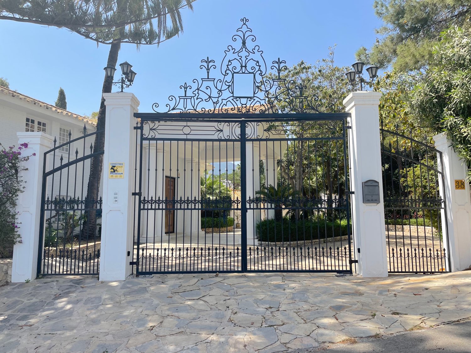 Villa til salg i El Higuerón - Capellanía (Benalmádena)