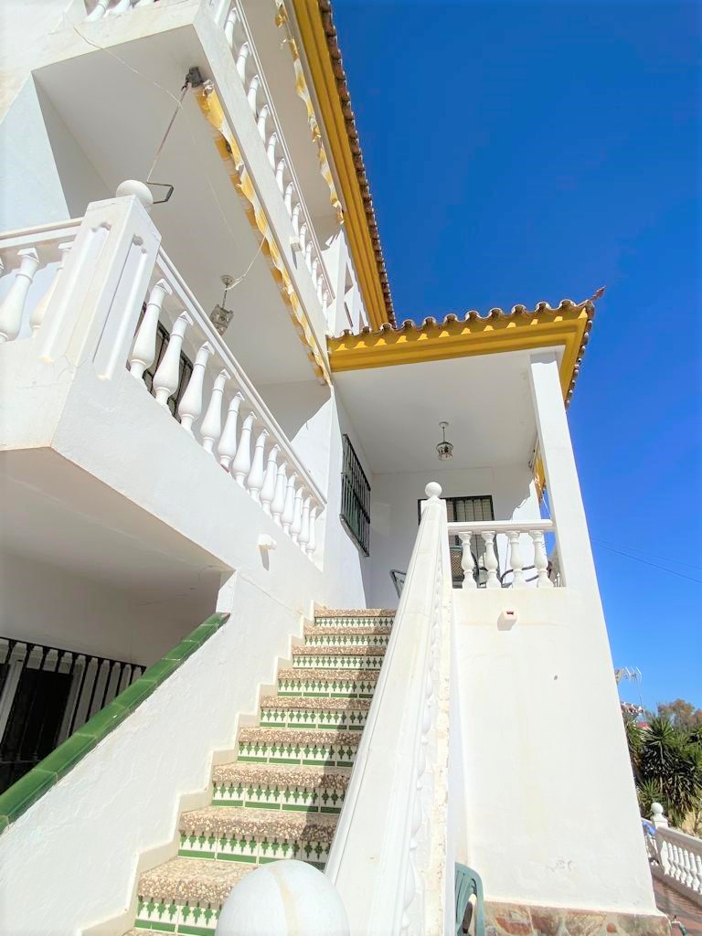Villa til salg i Las Lagunas (Mijas)
