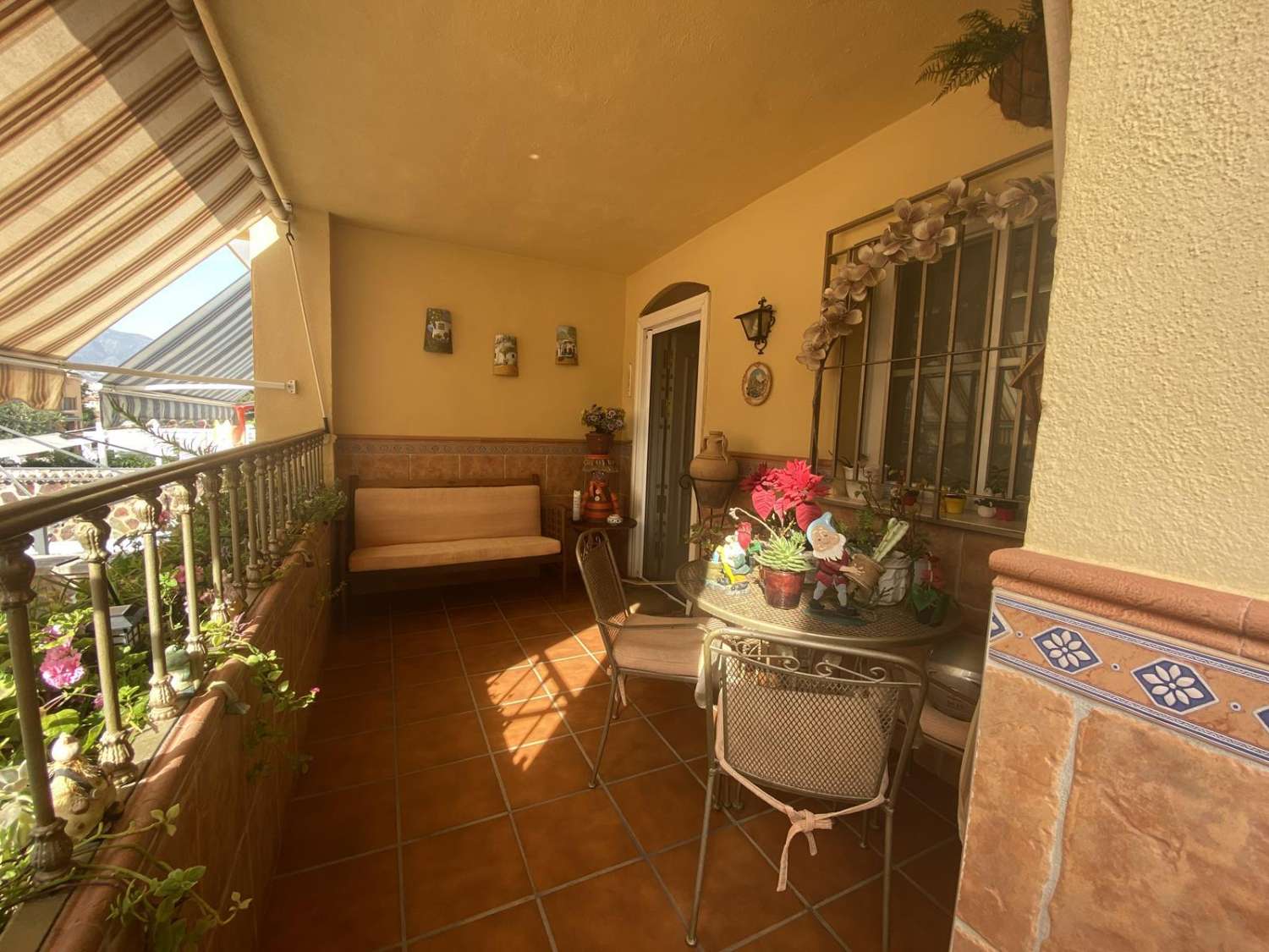 Huvila myynnissä Las Lagunas (Mijas)