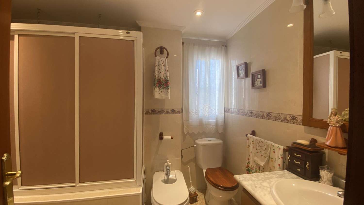 Huvila myynnissä Las Lagunas (Mijas)