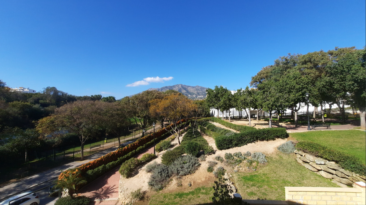 Villa til salg i Los Pacos (Fuengirola)