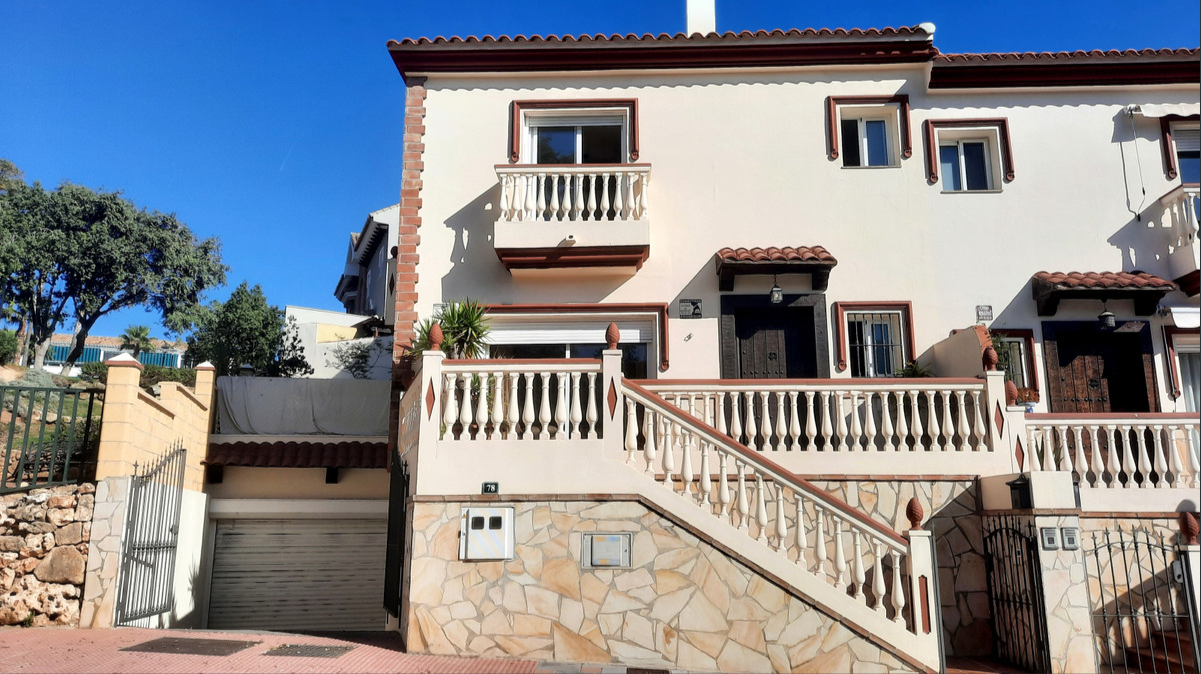 Villa til salg i Los Pacos (Fuengirola)