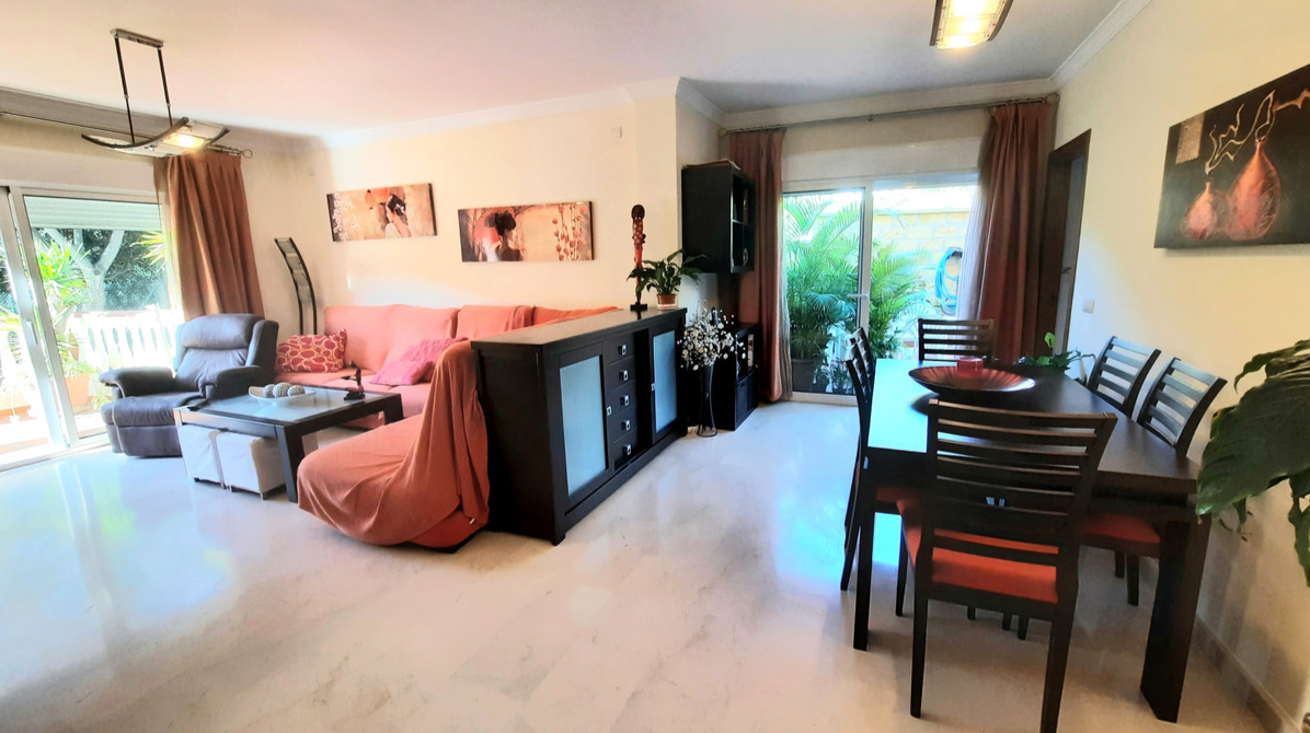 Villa til salg i Los Pacos (Fuengirola)
