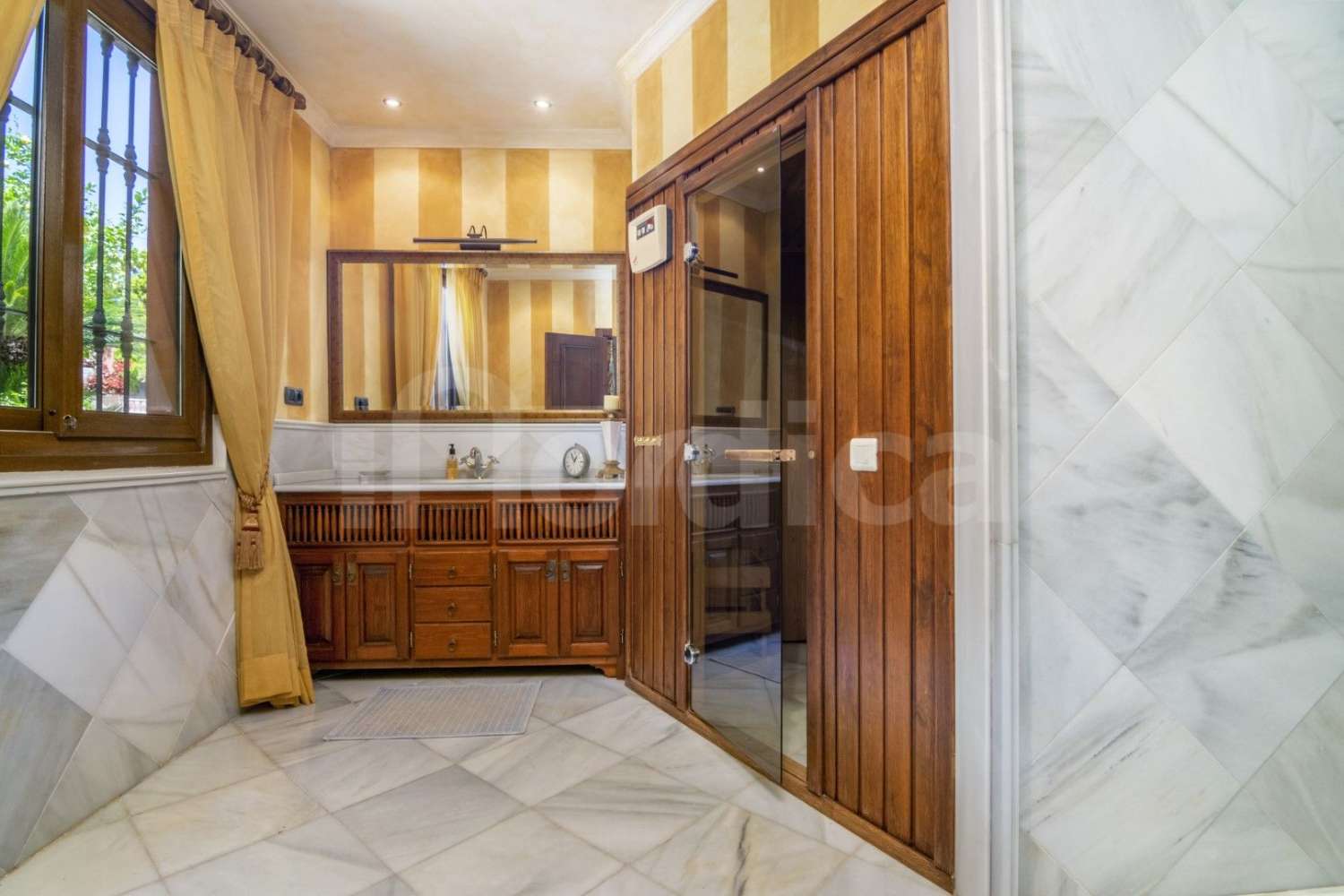 Villa til salg i Los Naranjos (Marbella)