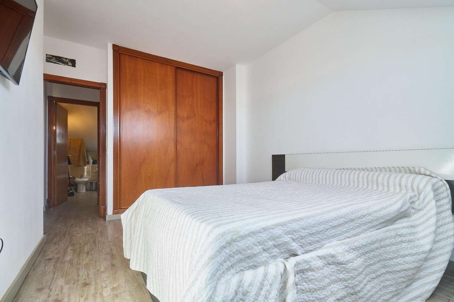 PISO EN VENTA, FUENGIROLA