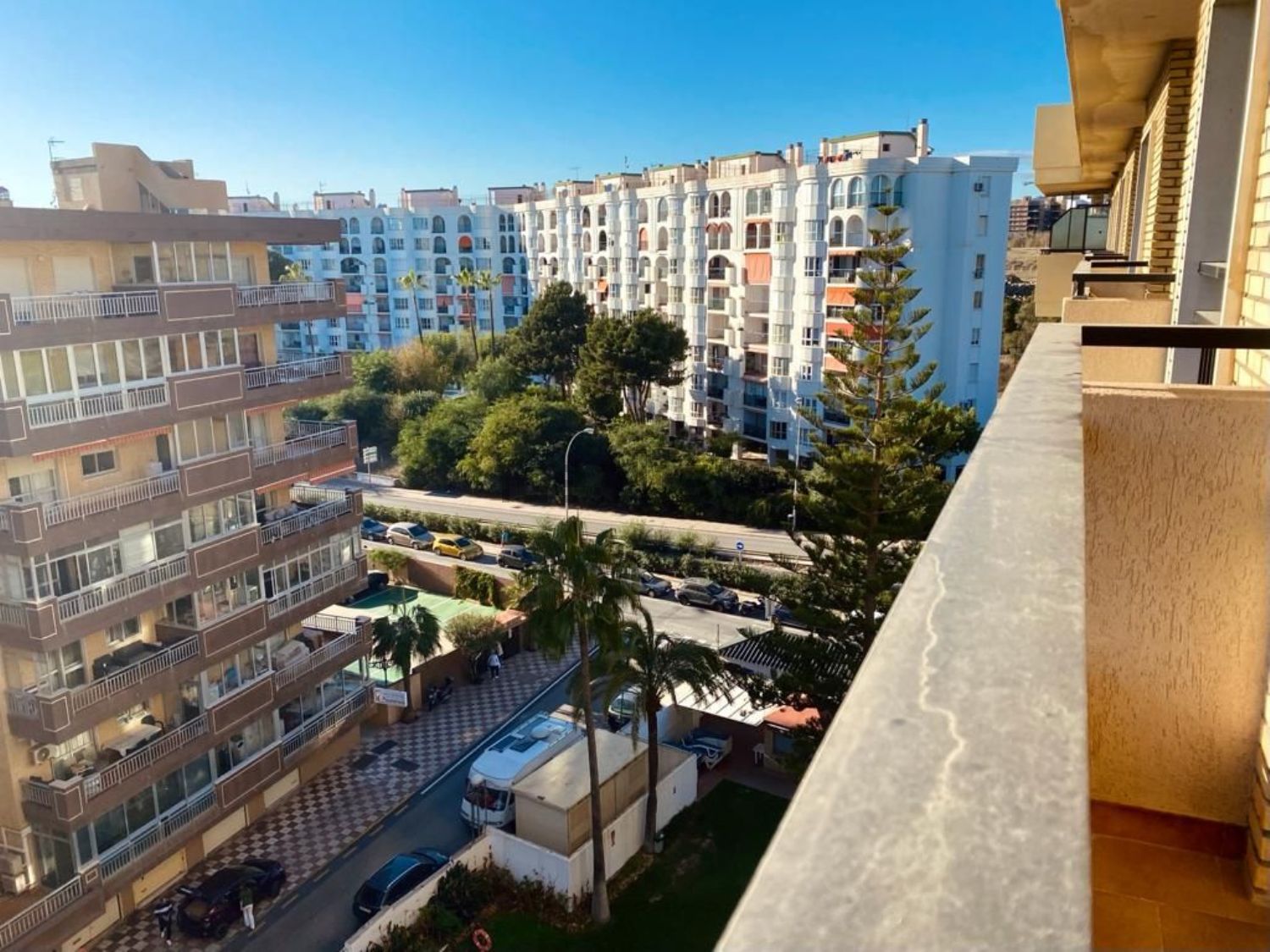 PISO EN VENTA, FUENGIROLA