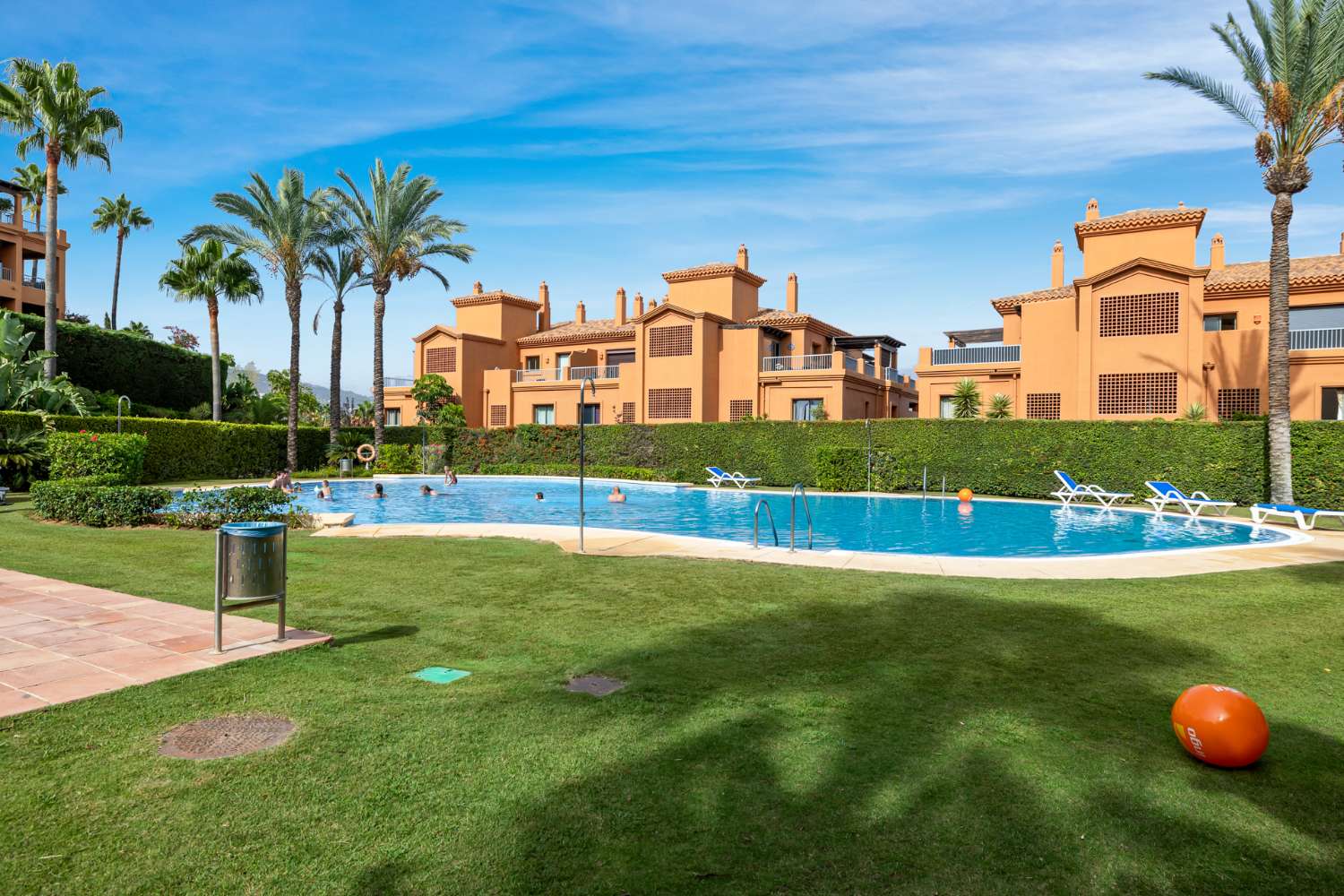 Lejlighed til salg i Benamara-Atalaya (Estepona)