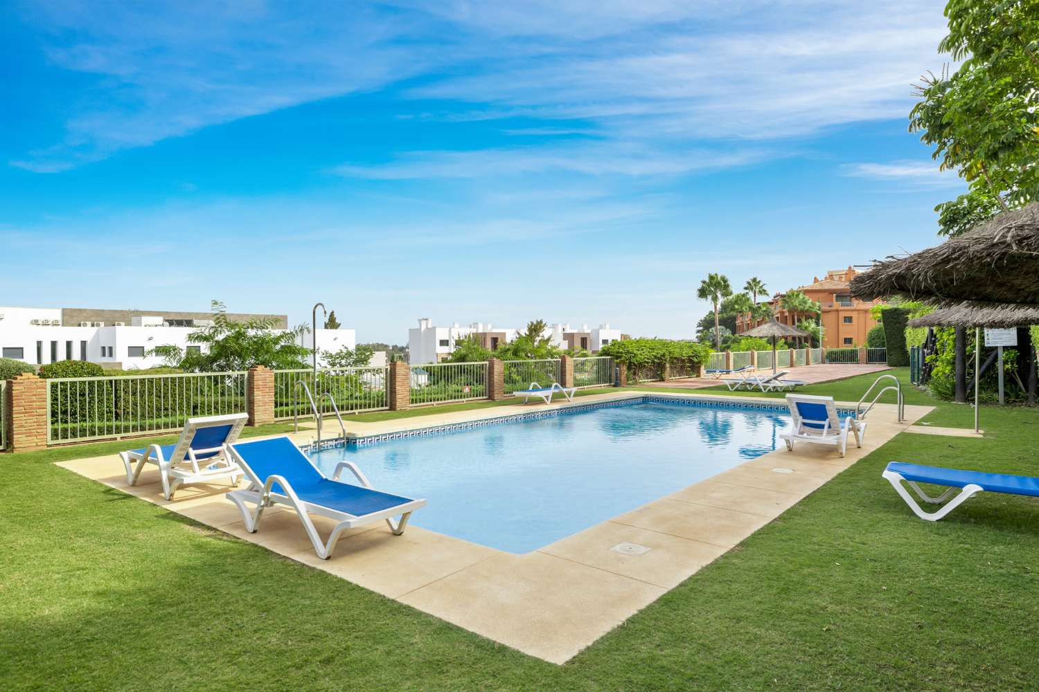 Lejlighed til salg i Benamara-Atalaya (Estepona)