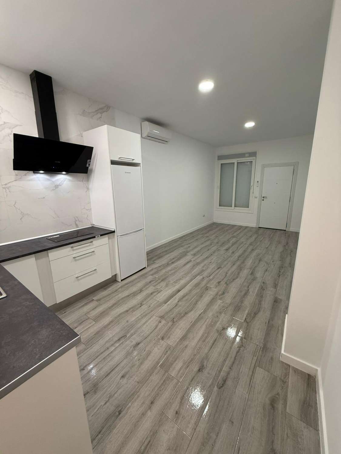 Apartment for sale in La Carihuela - Los Nidos (Torremolinos)
