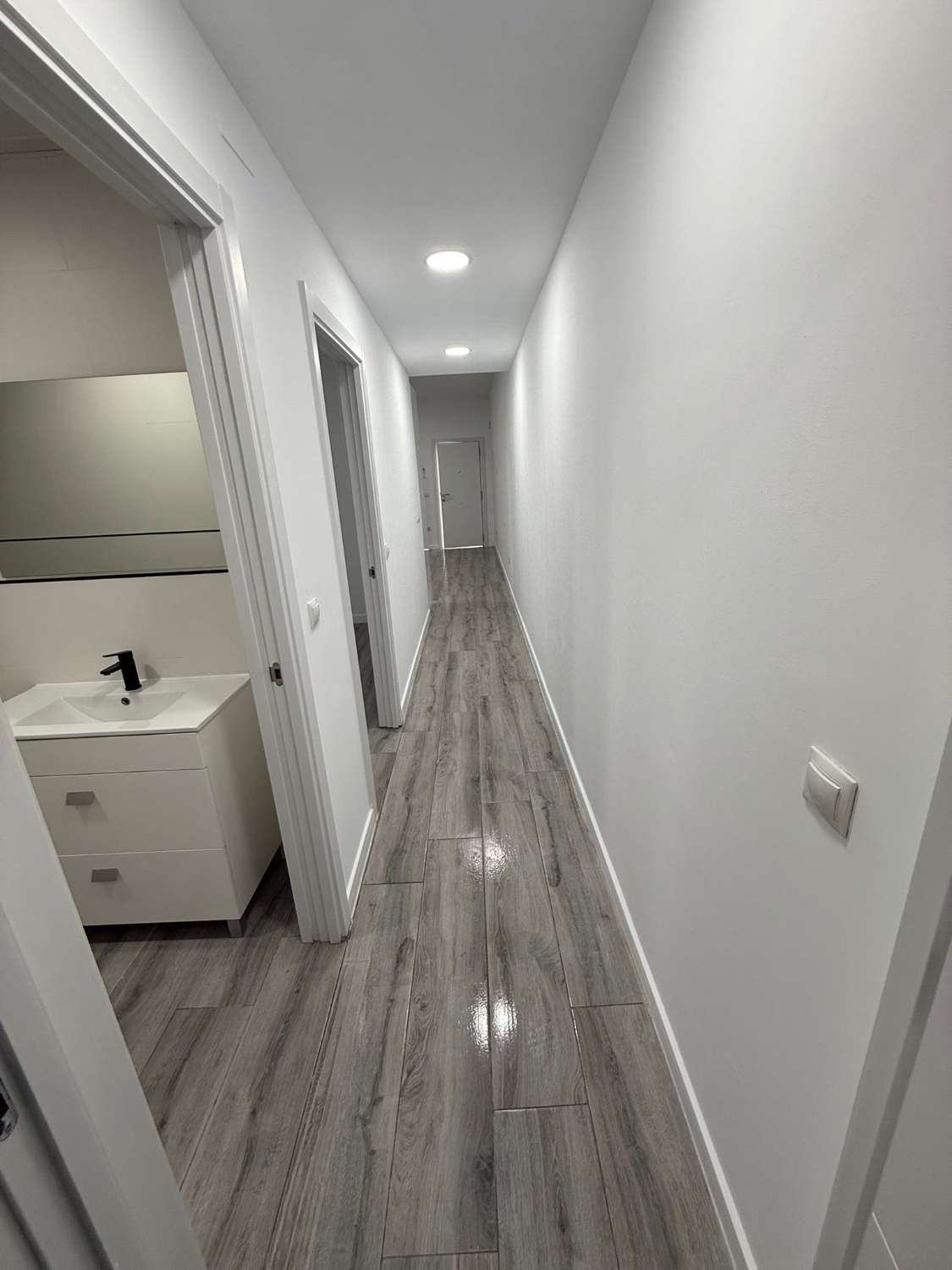 Apartment for sale in La Carihuela - Los Nidos (Torremolinos)