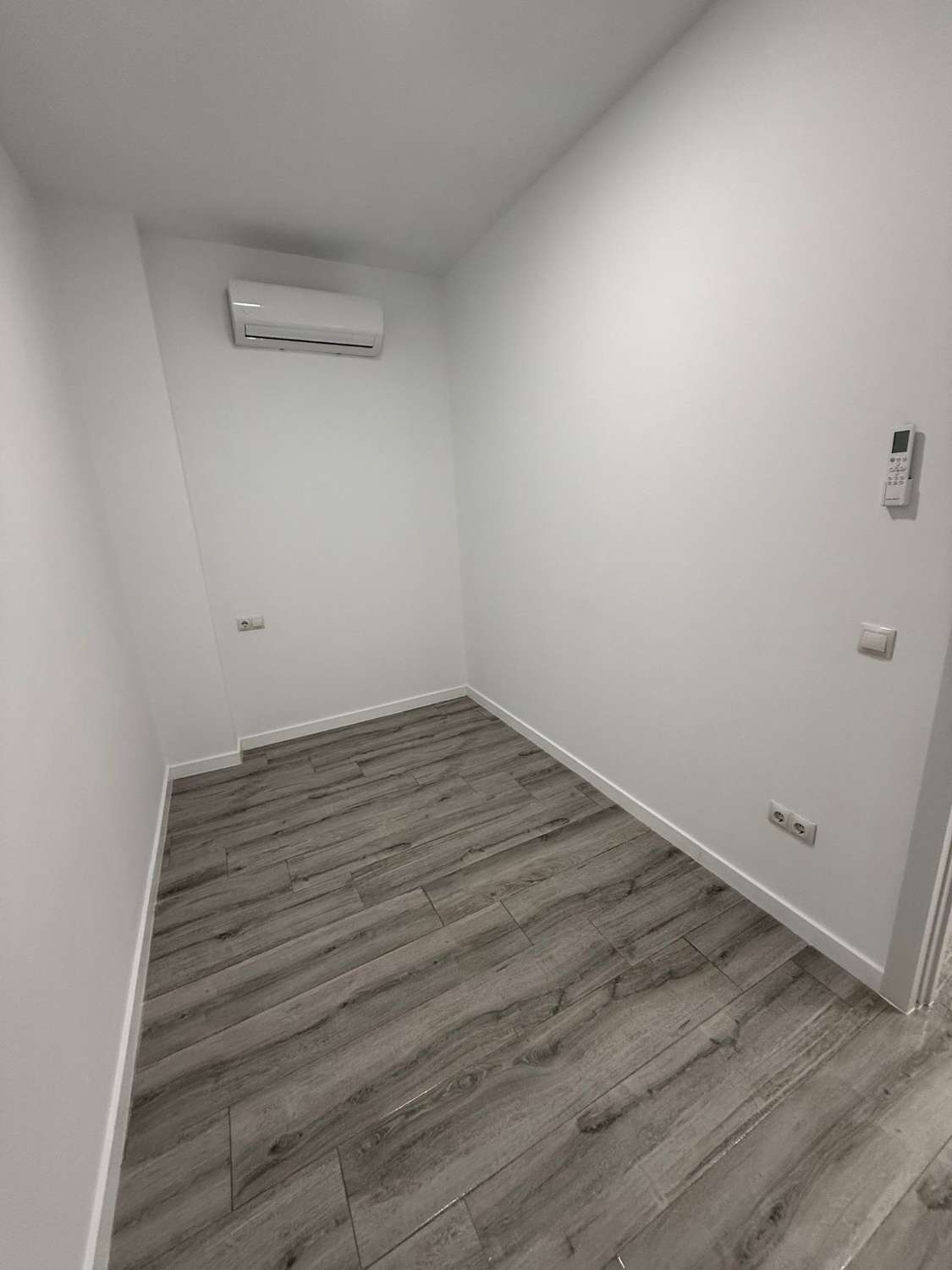 Apartment for sale in La Carihuela - Los Nidos (Torremolinos)