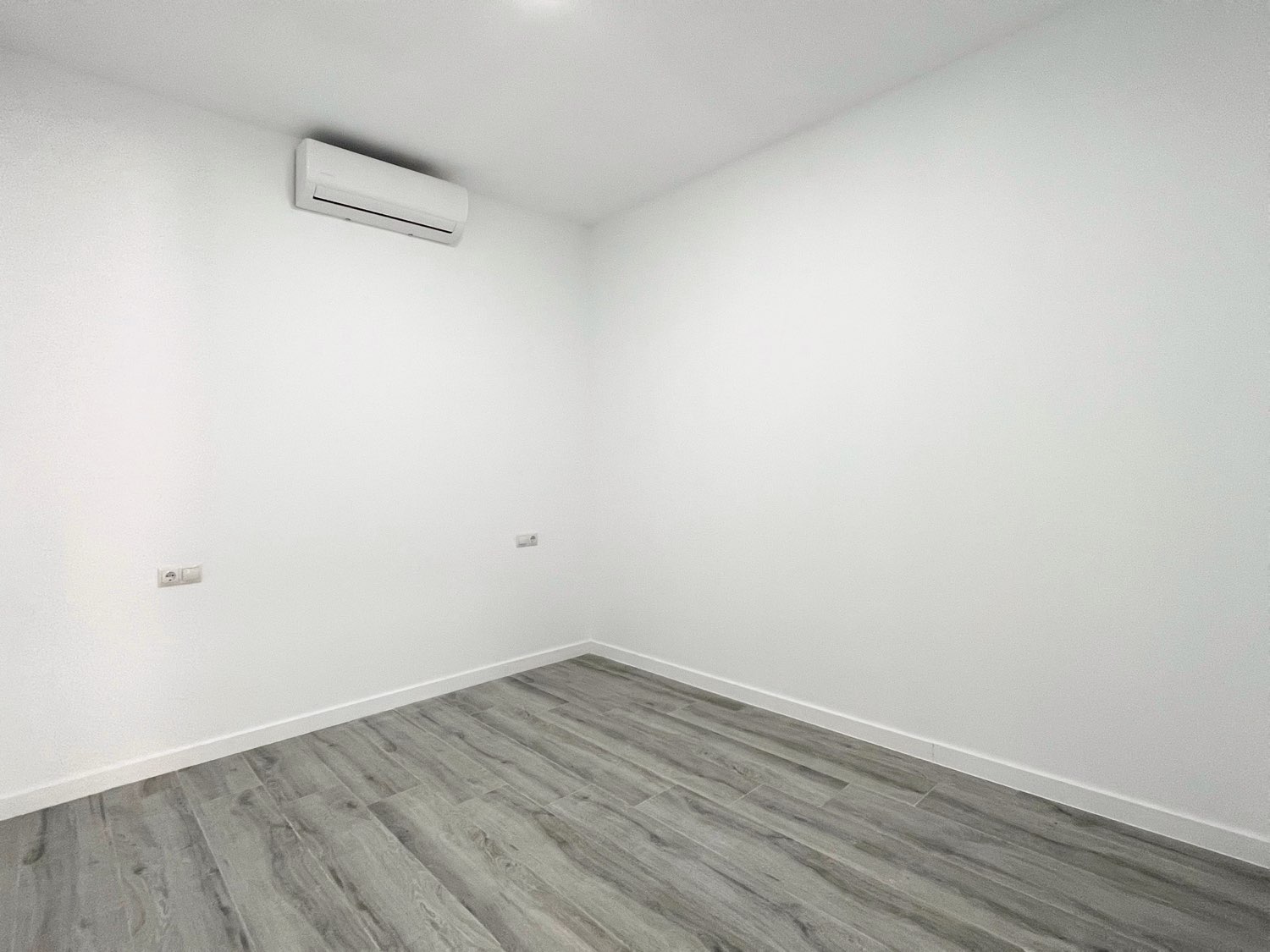 Apartamentua salgai in La Carihuela - Los Nidos (Torremolinos)