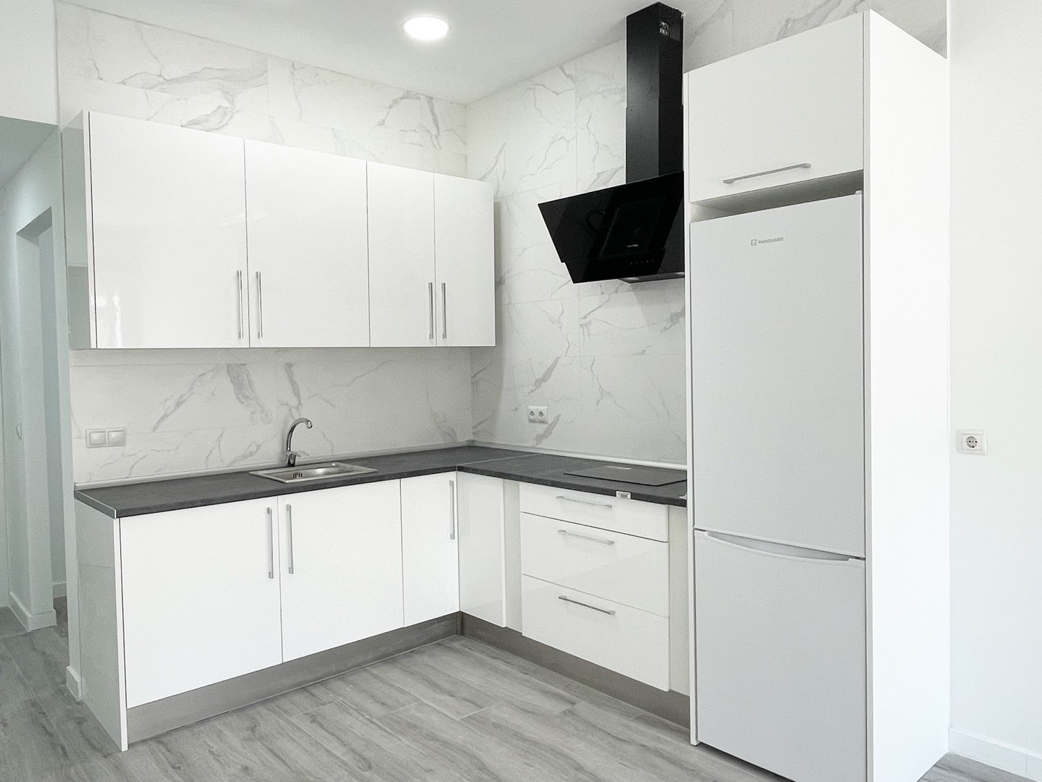 Apartamentua salgai in La Carihuela - Los Nidos (Torremolinos)