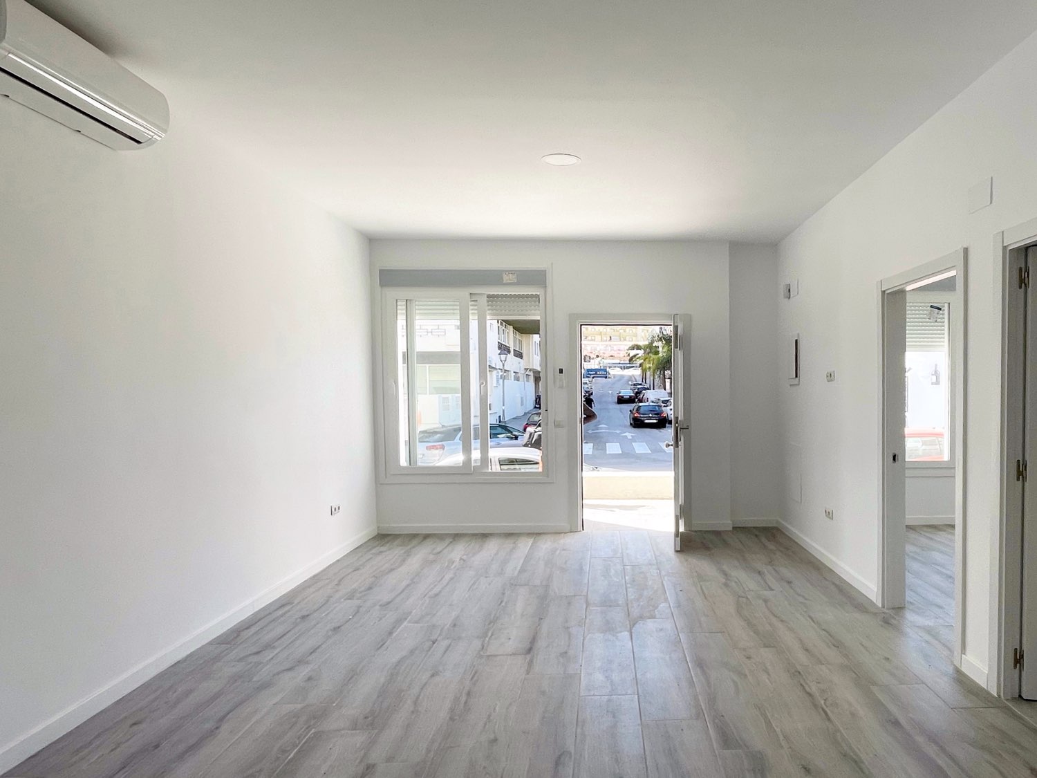 Apartamentua salgai in La Carihuela - Los Nidos (Torremolinos)