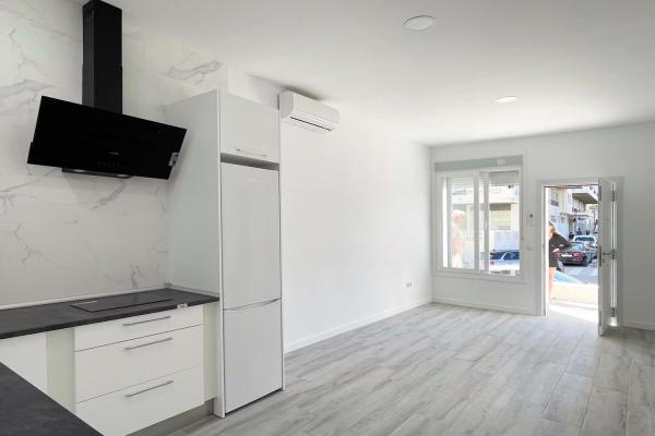 Apartamentua salgai in La Carihuela - Los Nidos (Torremolinos)