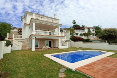 Villa til salg i El Higuerón - Capellanía (Benalmádena)