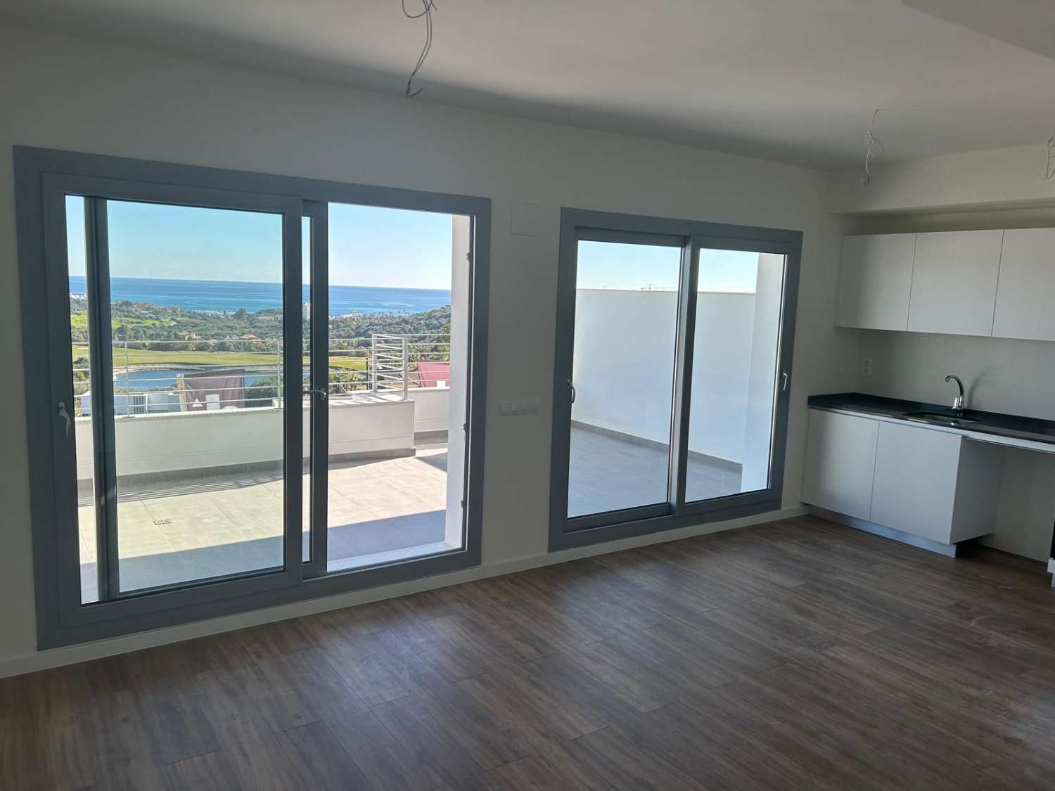 Takvåning till salu i Estepona