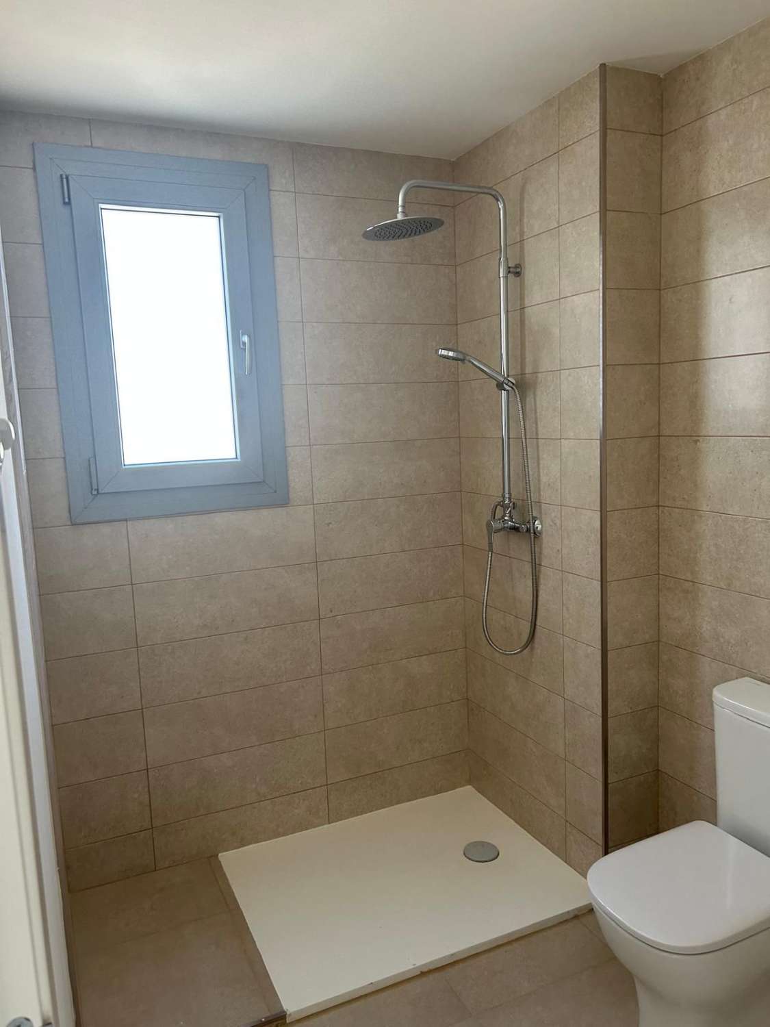 Takvåning till salu i Estepona